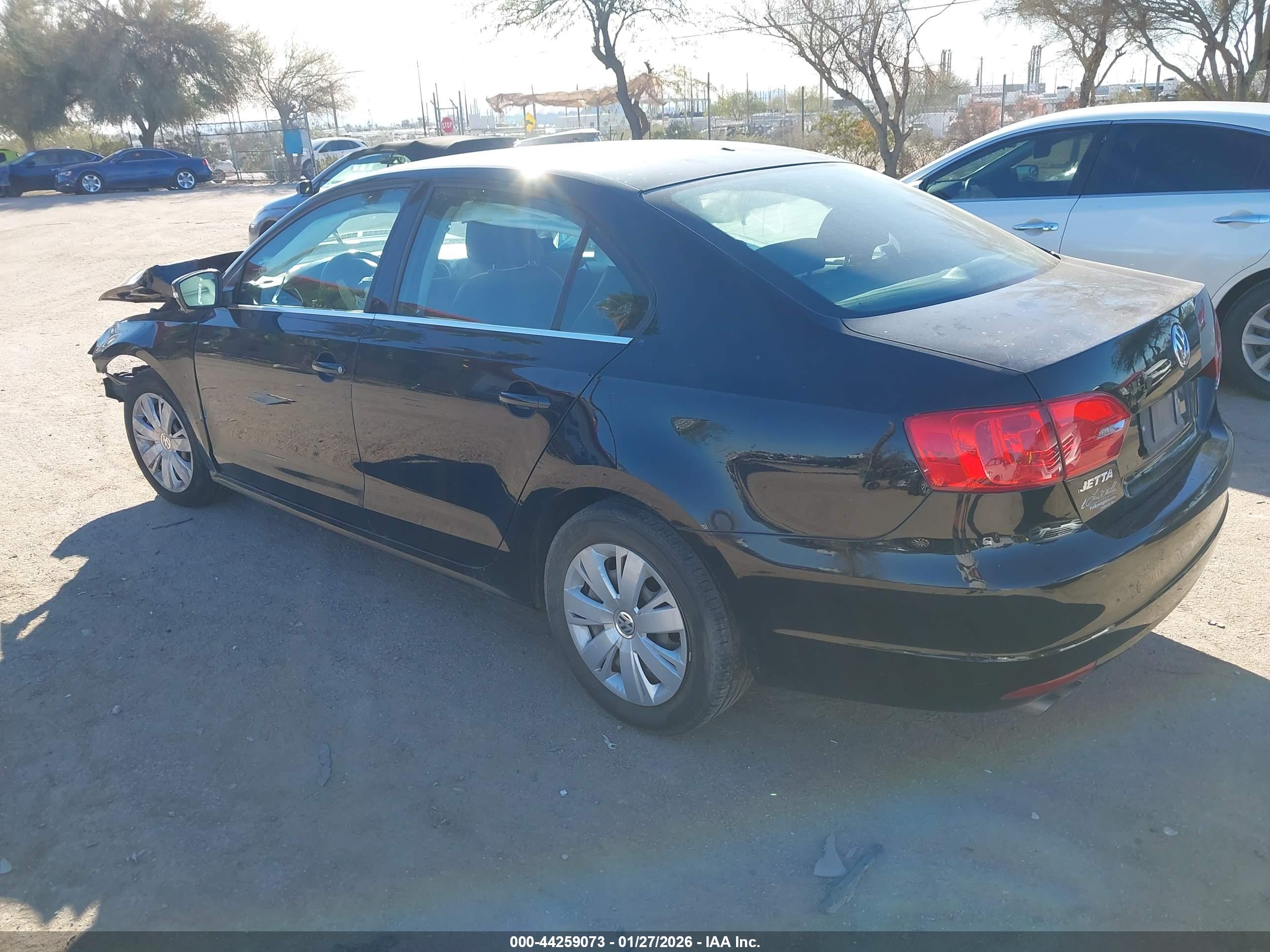 VOLKSWAGEN JETTA image 3