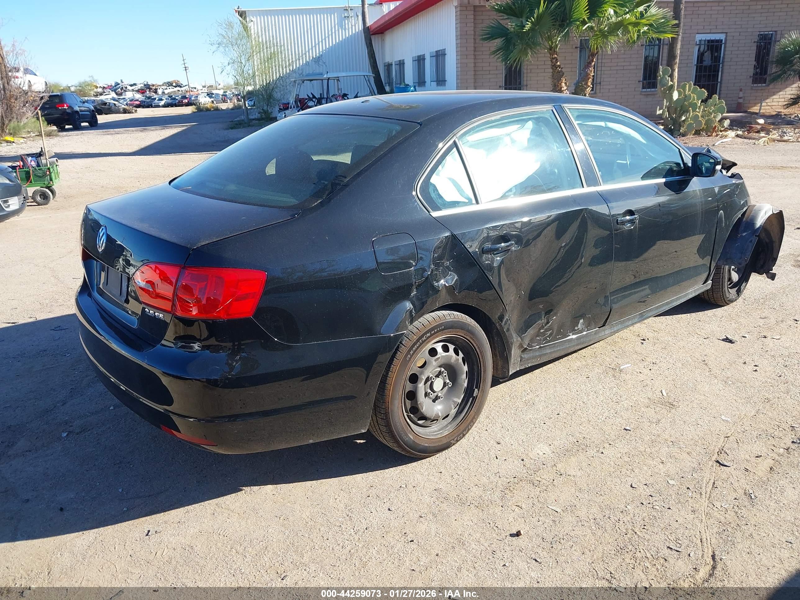 VOLKSWAGEN JETTA image 4