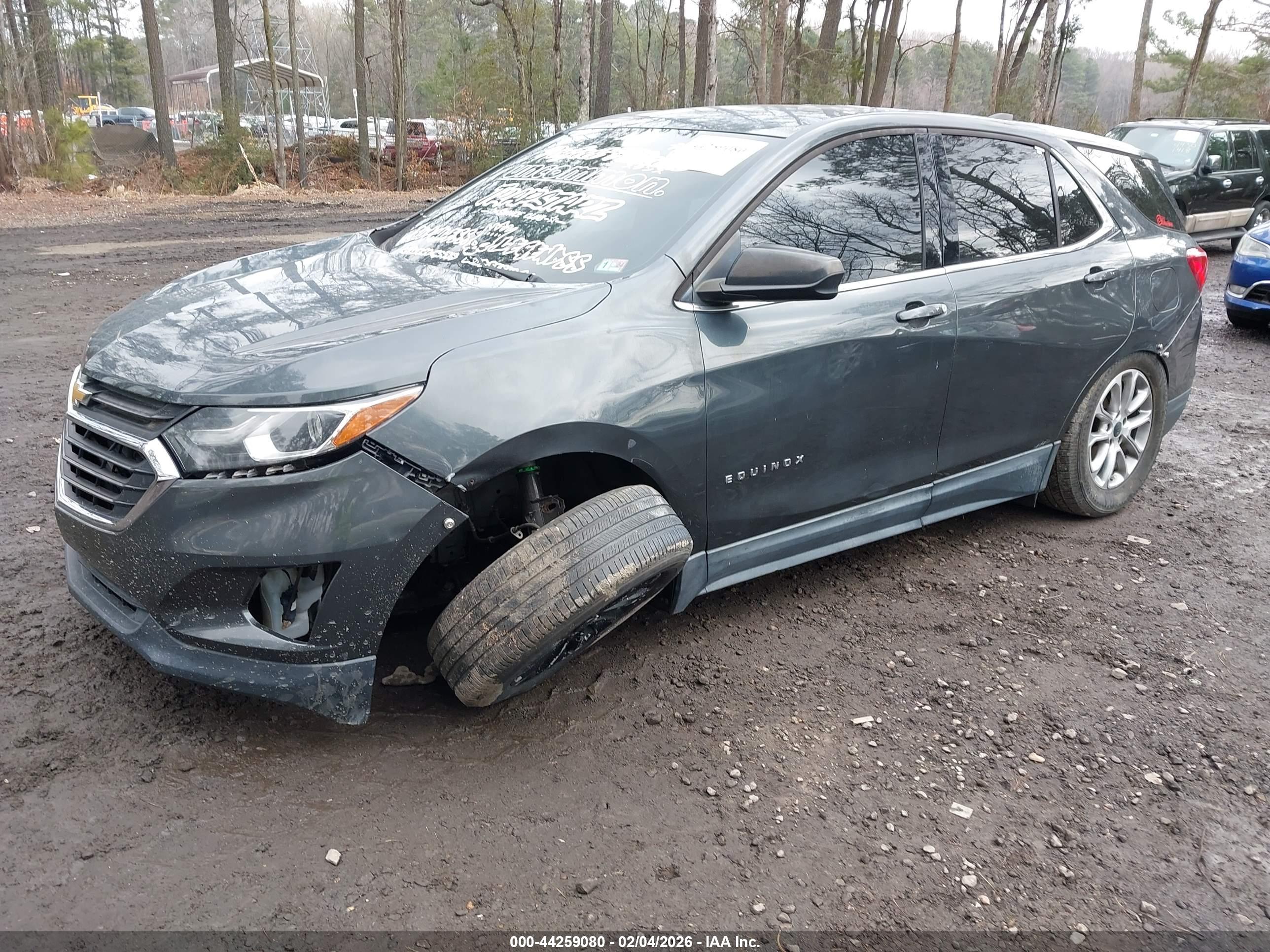 CHEVROLET EQUINOX image 2