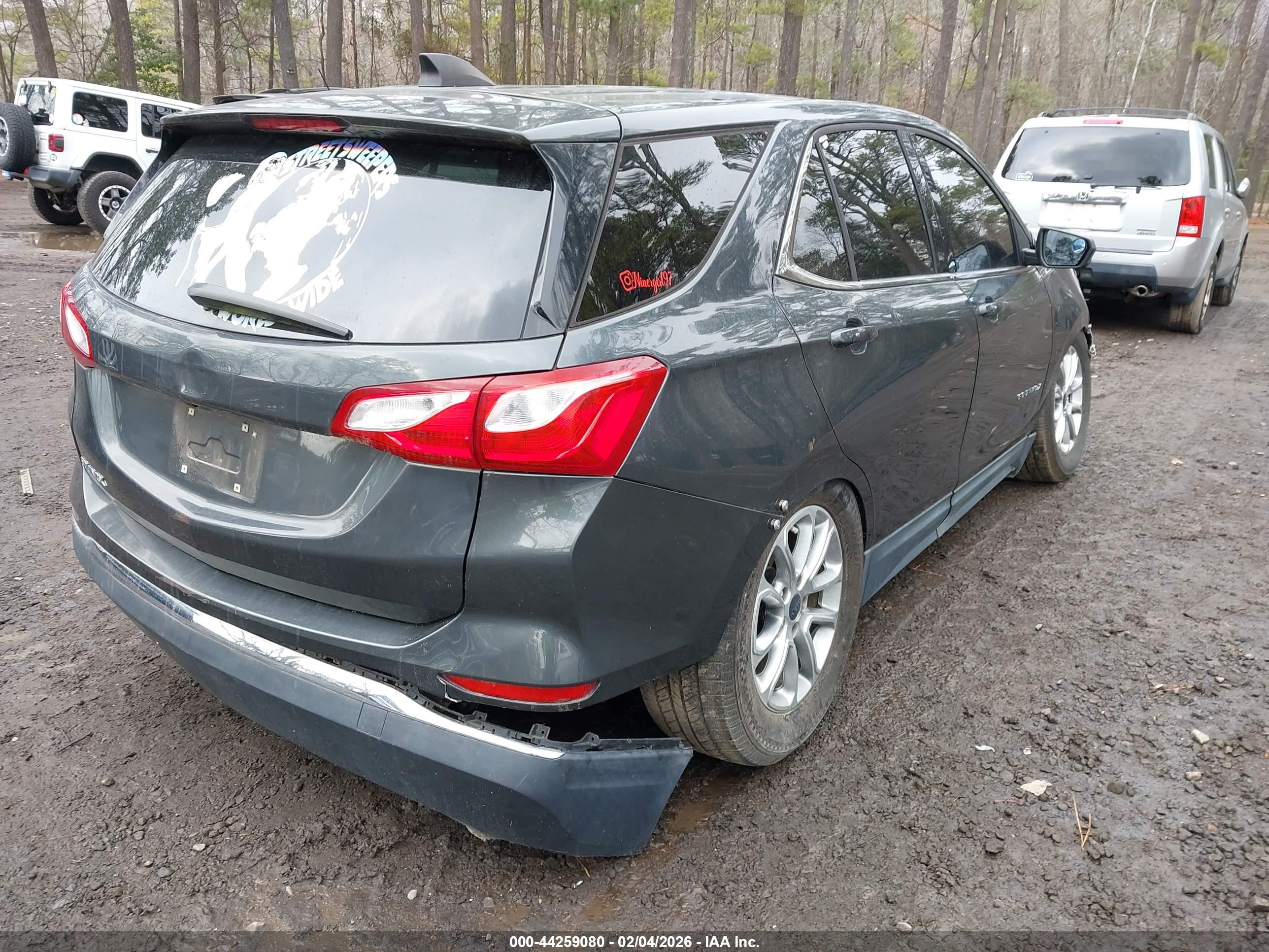 CHEVROLET EQUINOX image 4