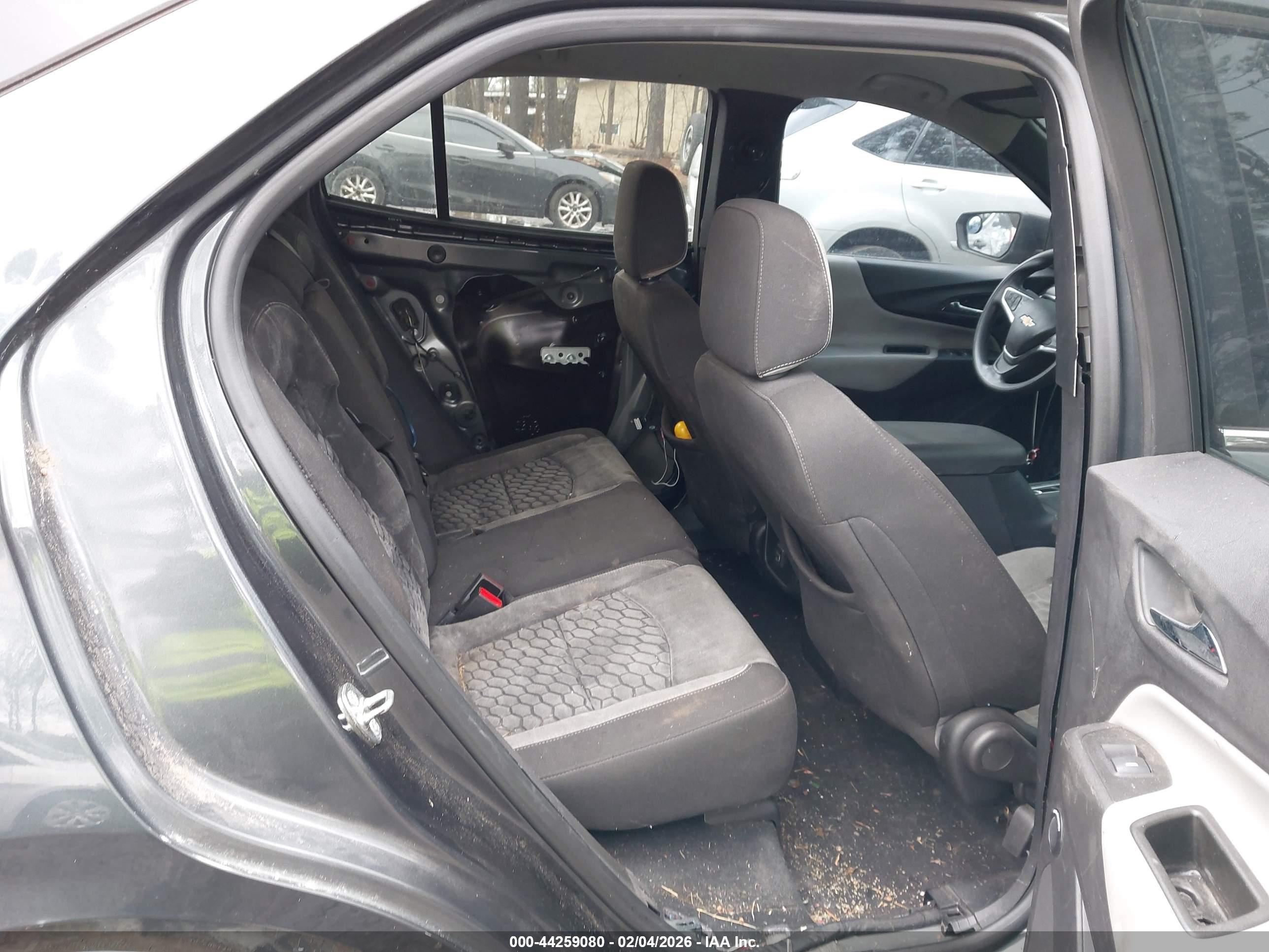 CHEVROLET EQUINOX image 8