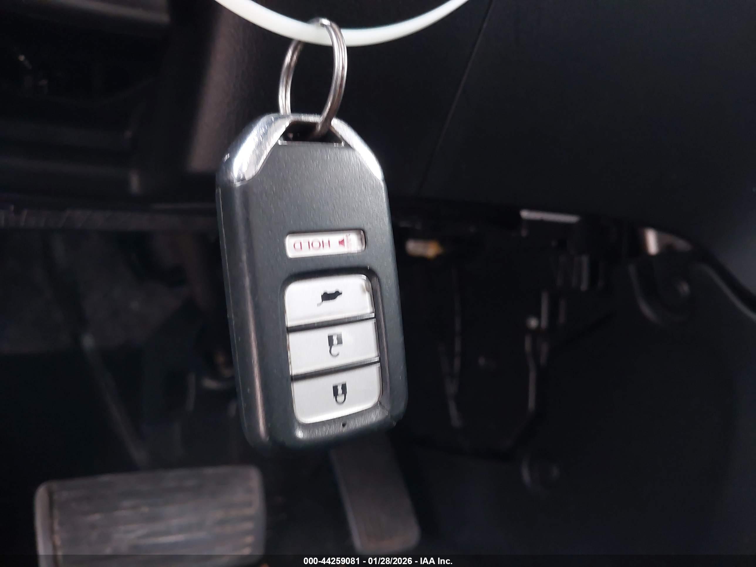 HONDA CR-V image 11