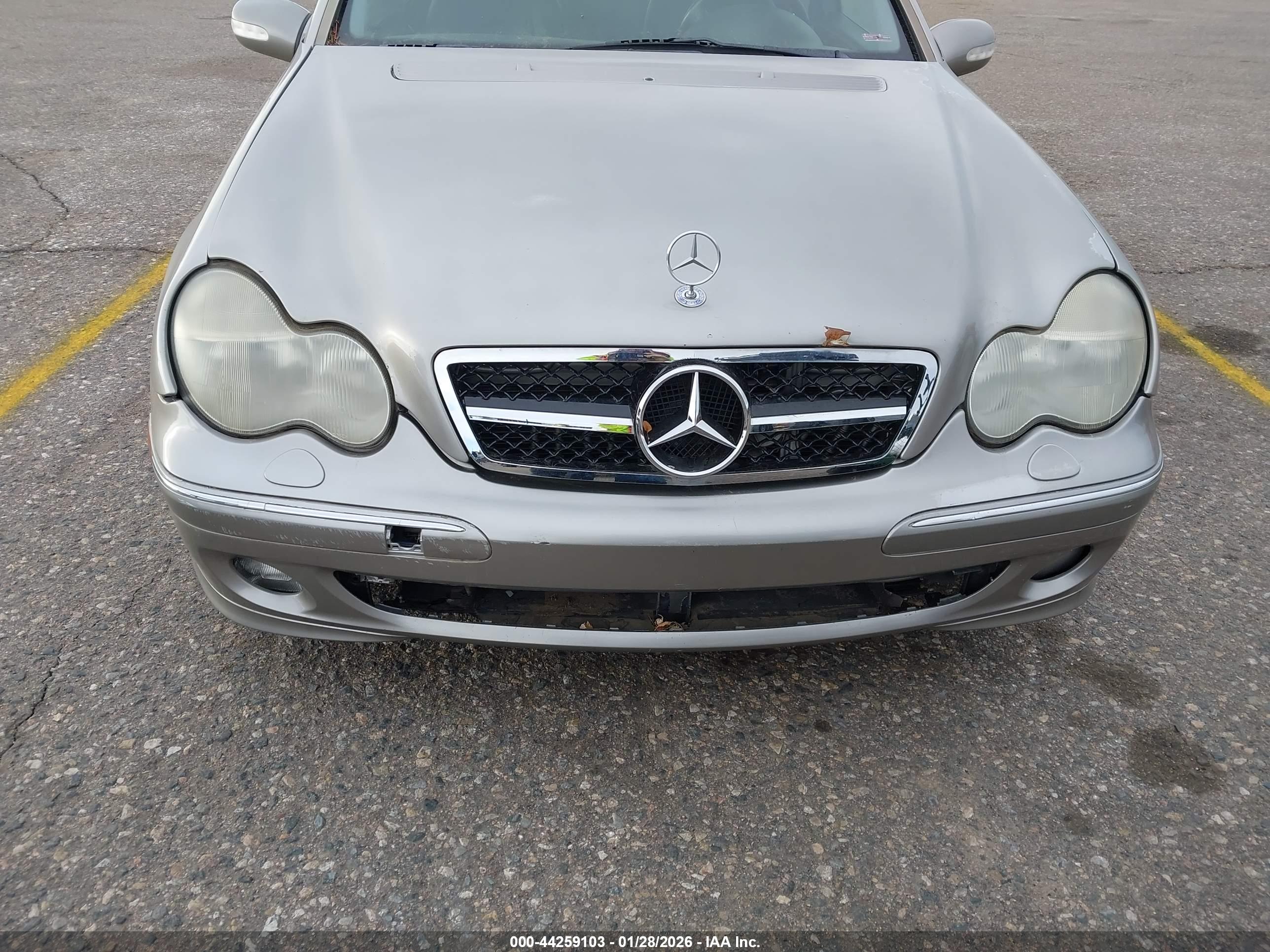 MERCEDES-BENZ C image 6