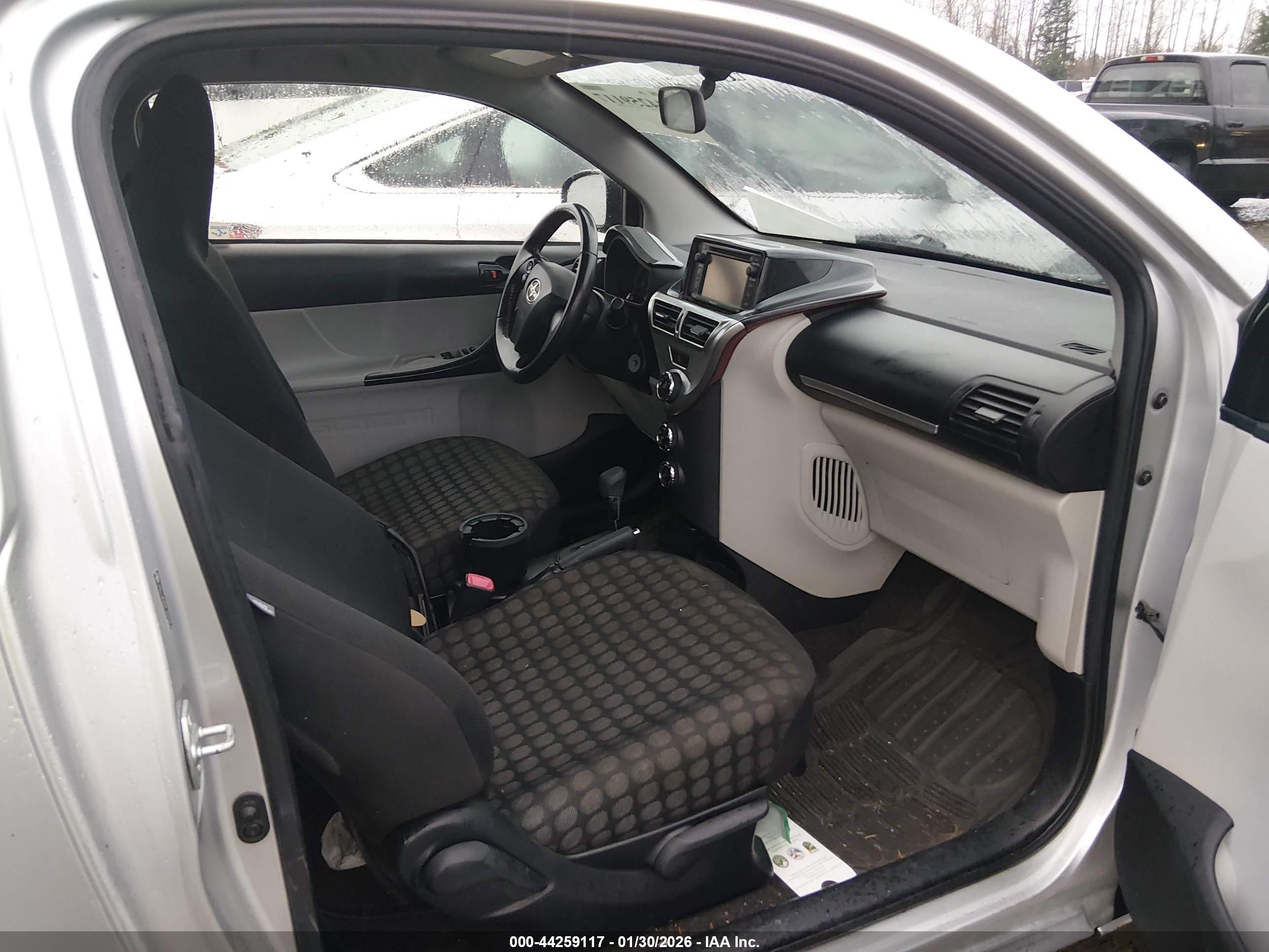 SCION IQ image 5