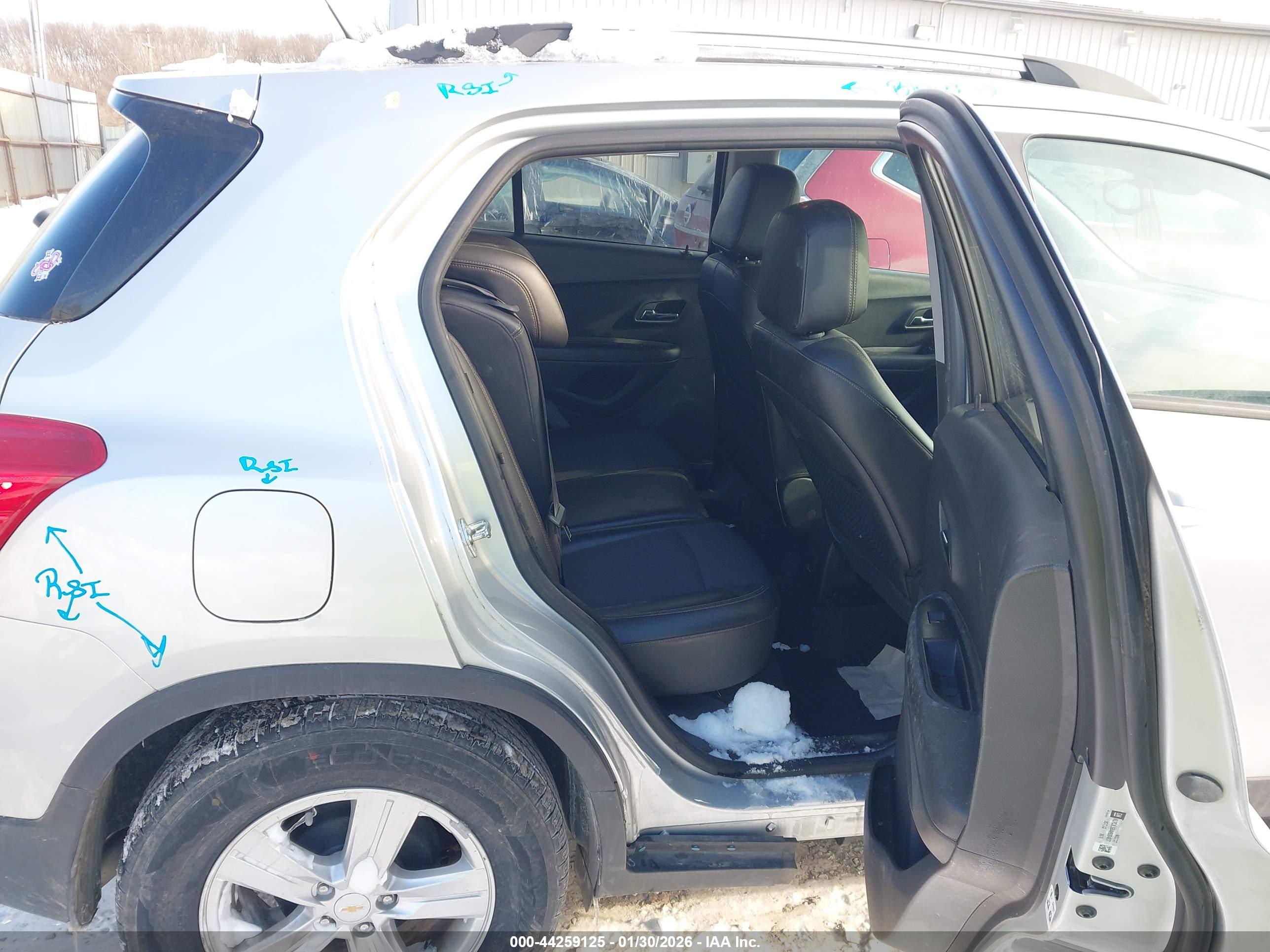 CHEVROLET TRAX image 8