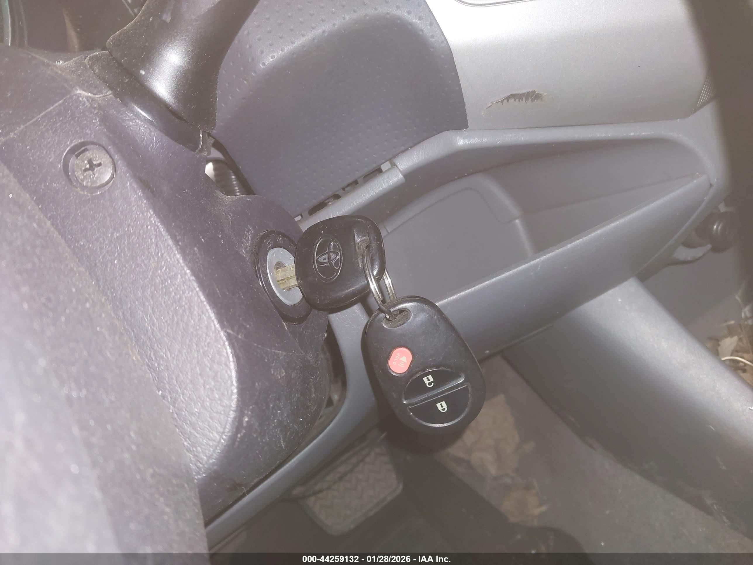 TOYOTA TACOMA image 11
