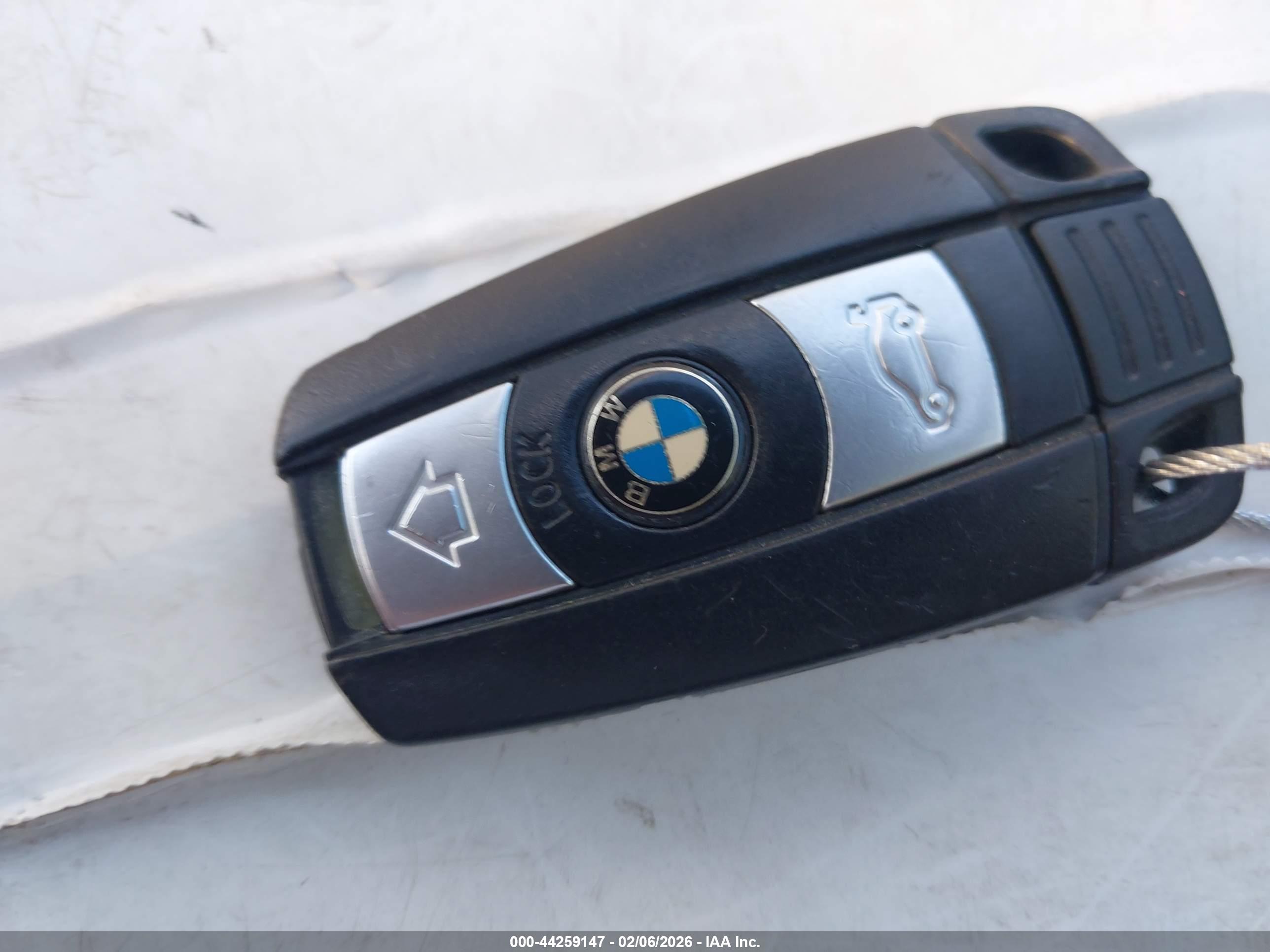 BMW 328I image 11