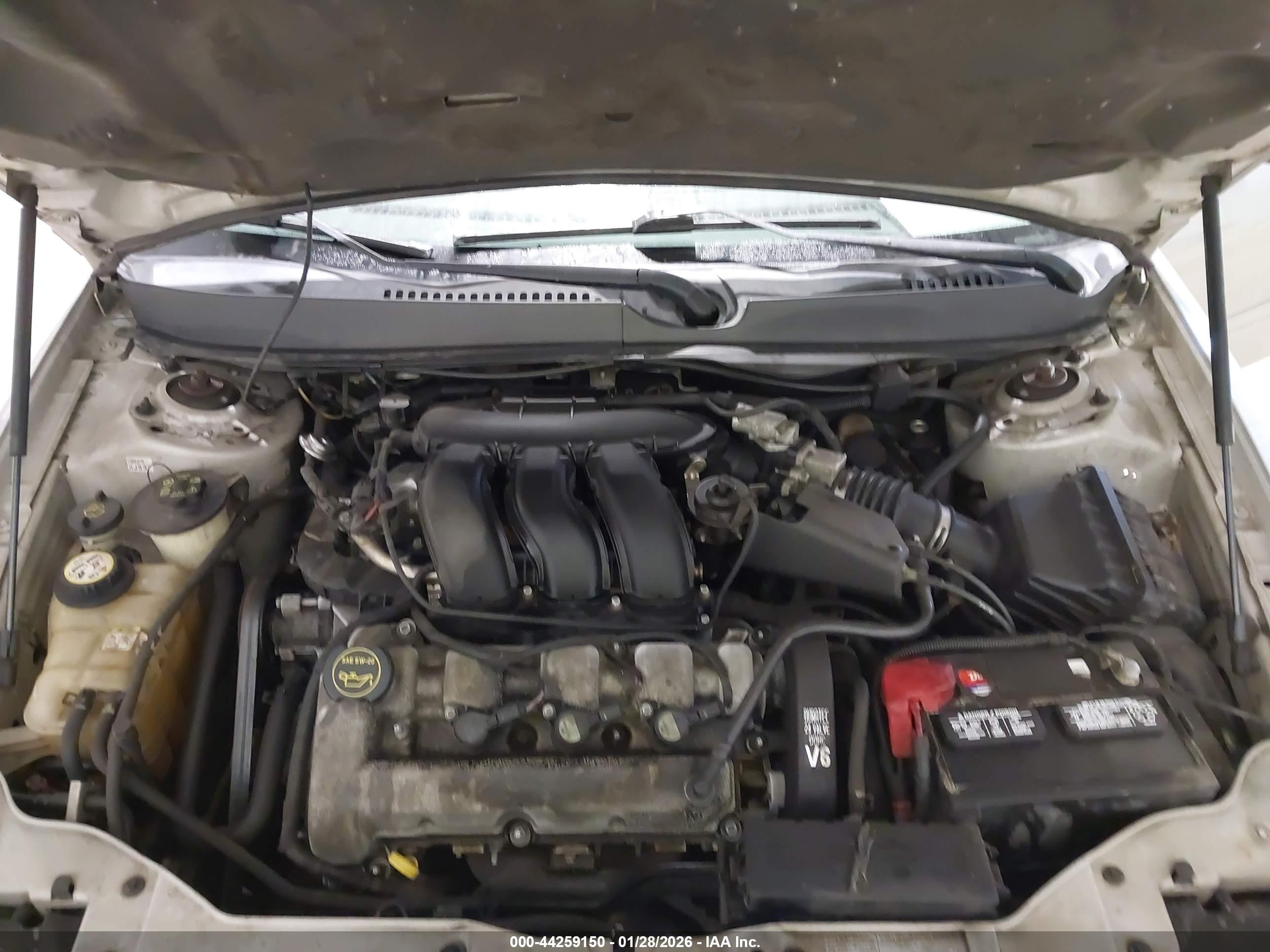 FORD TAURUS image 10