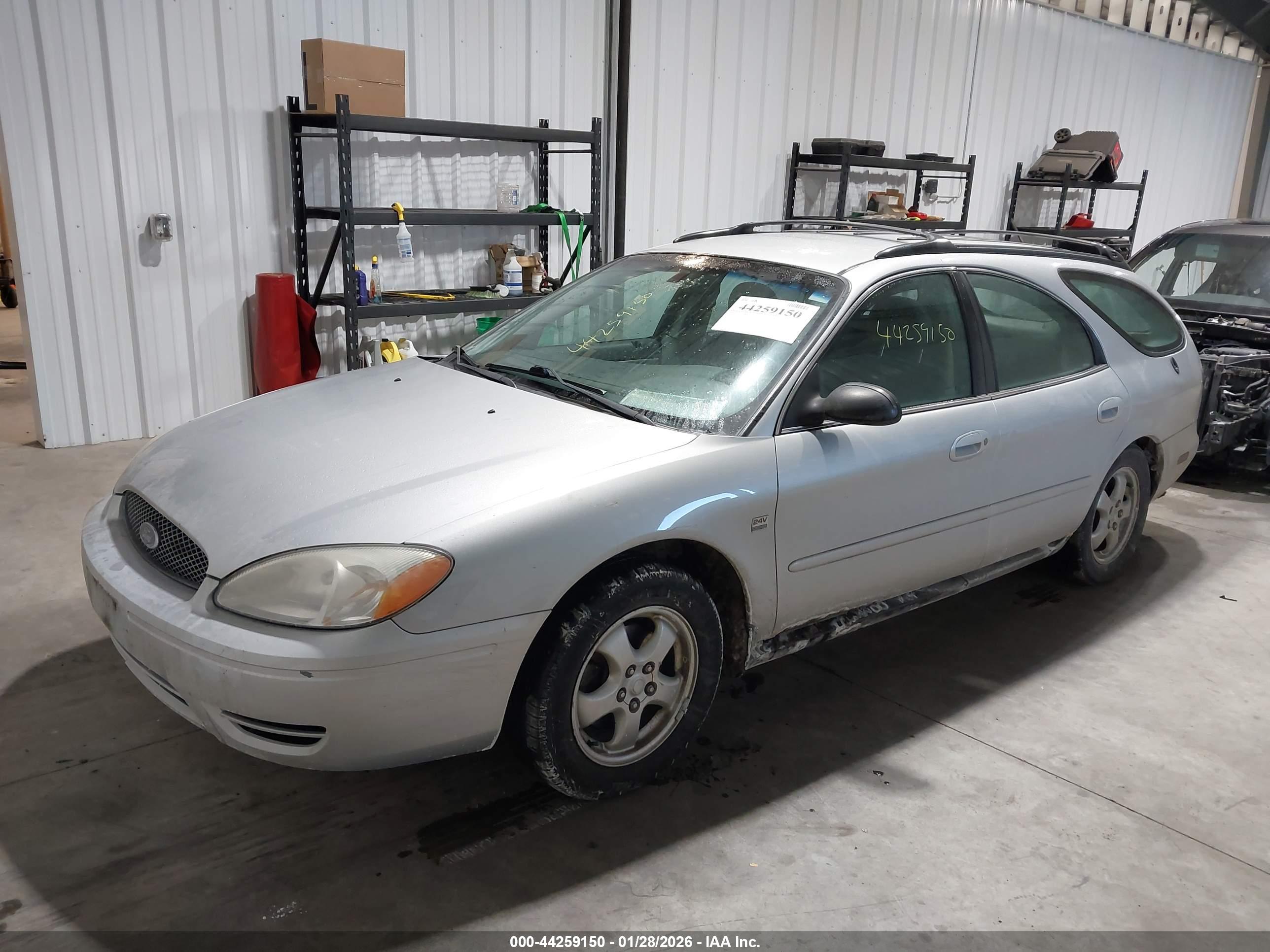 FORD TAURUS image 2