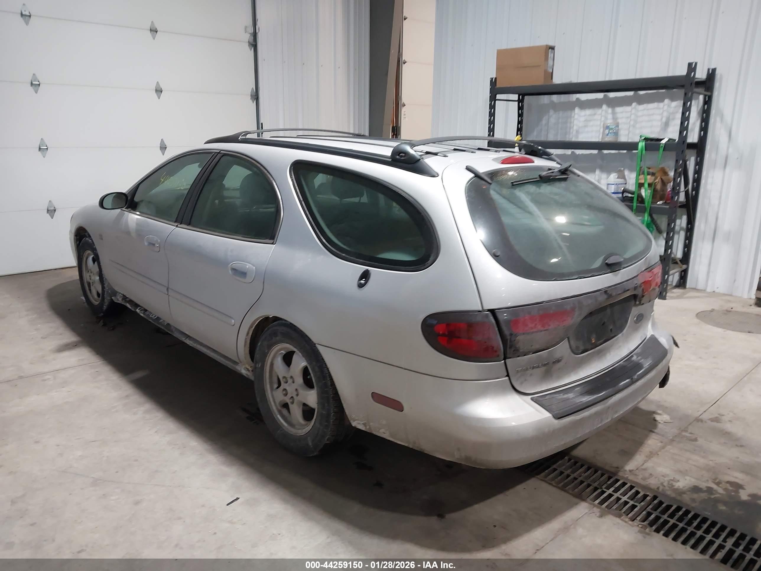 FORD TAURUS image 3