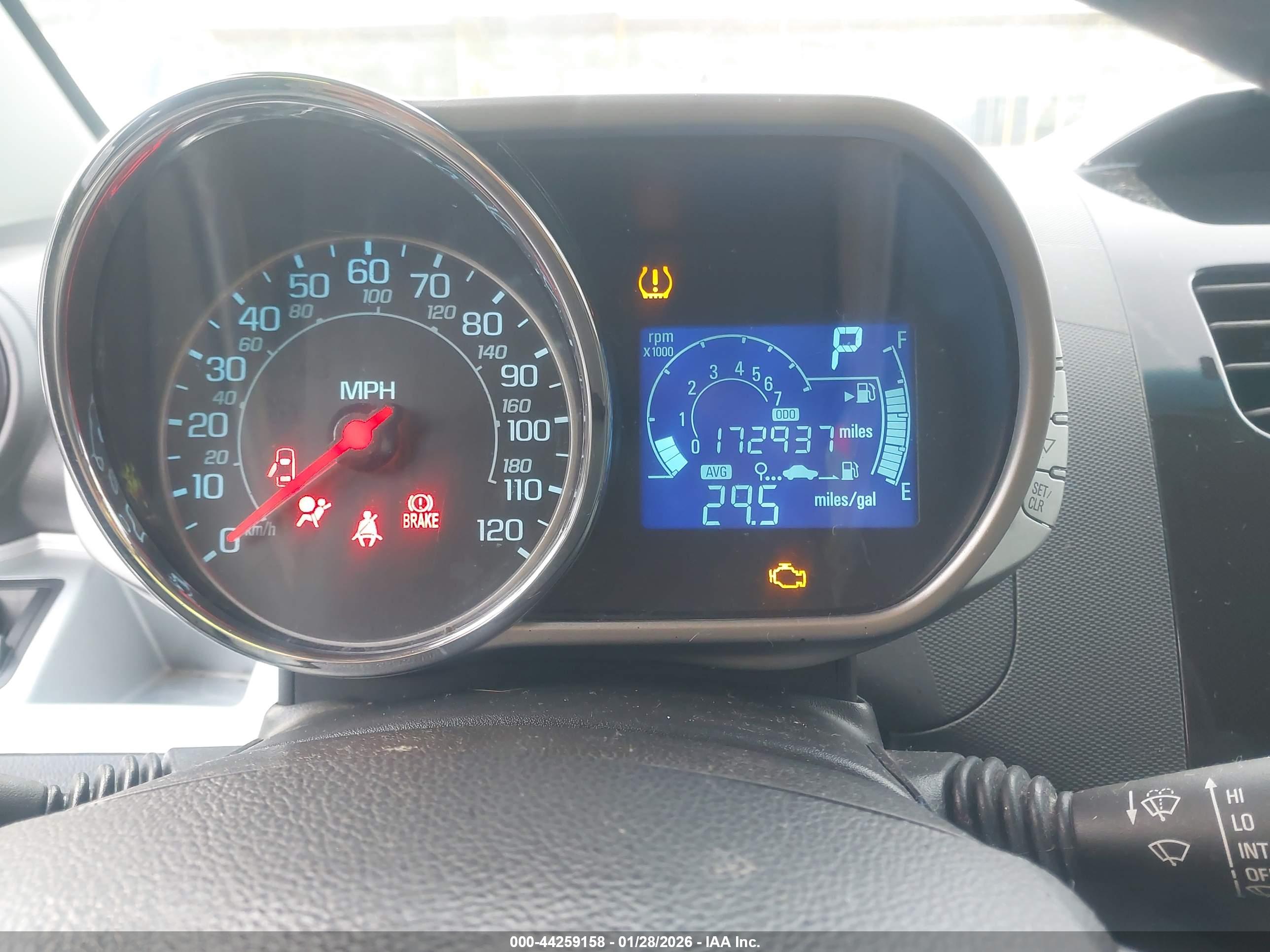 CHEVROLET SPARK image 7