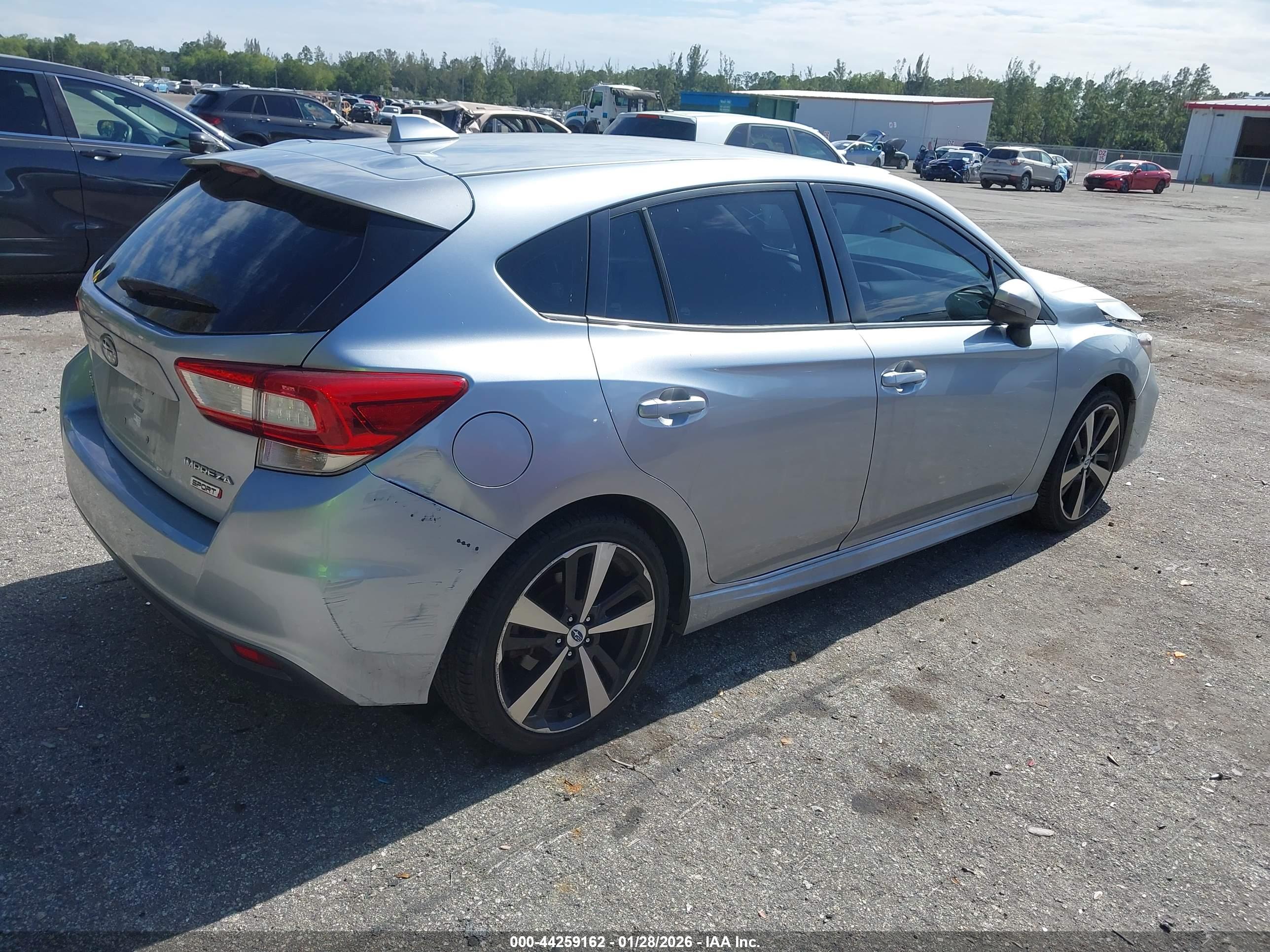SUBARU IMPREZA image 4