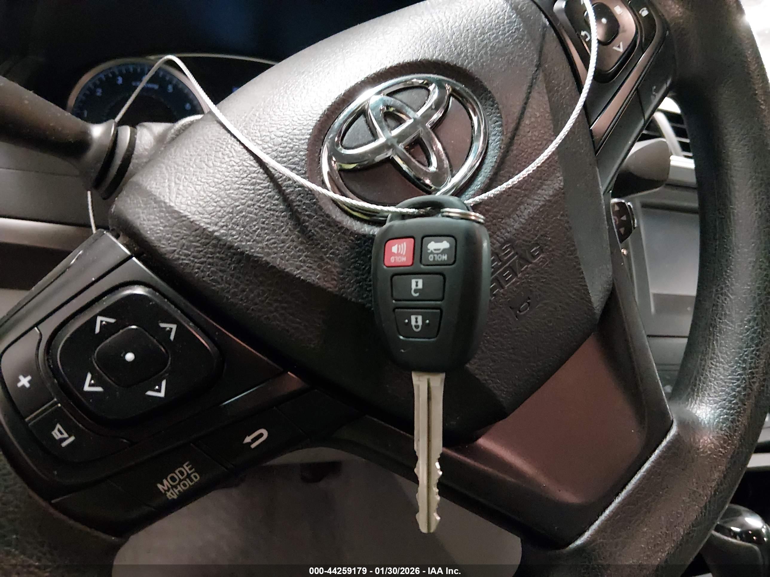 TOYOTA CAMRY image 11