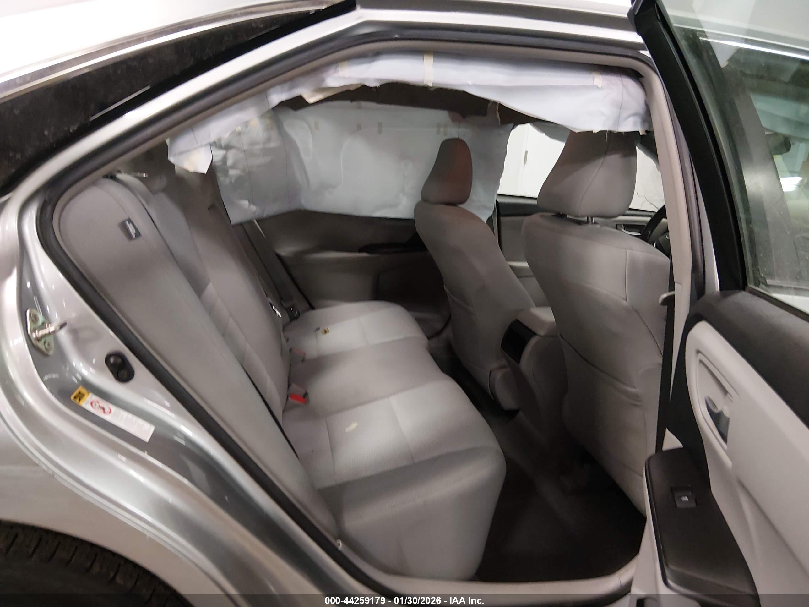 TOYOTA CAMRY image 8