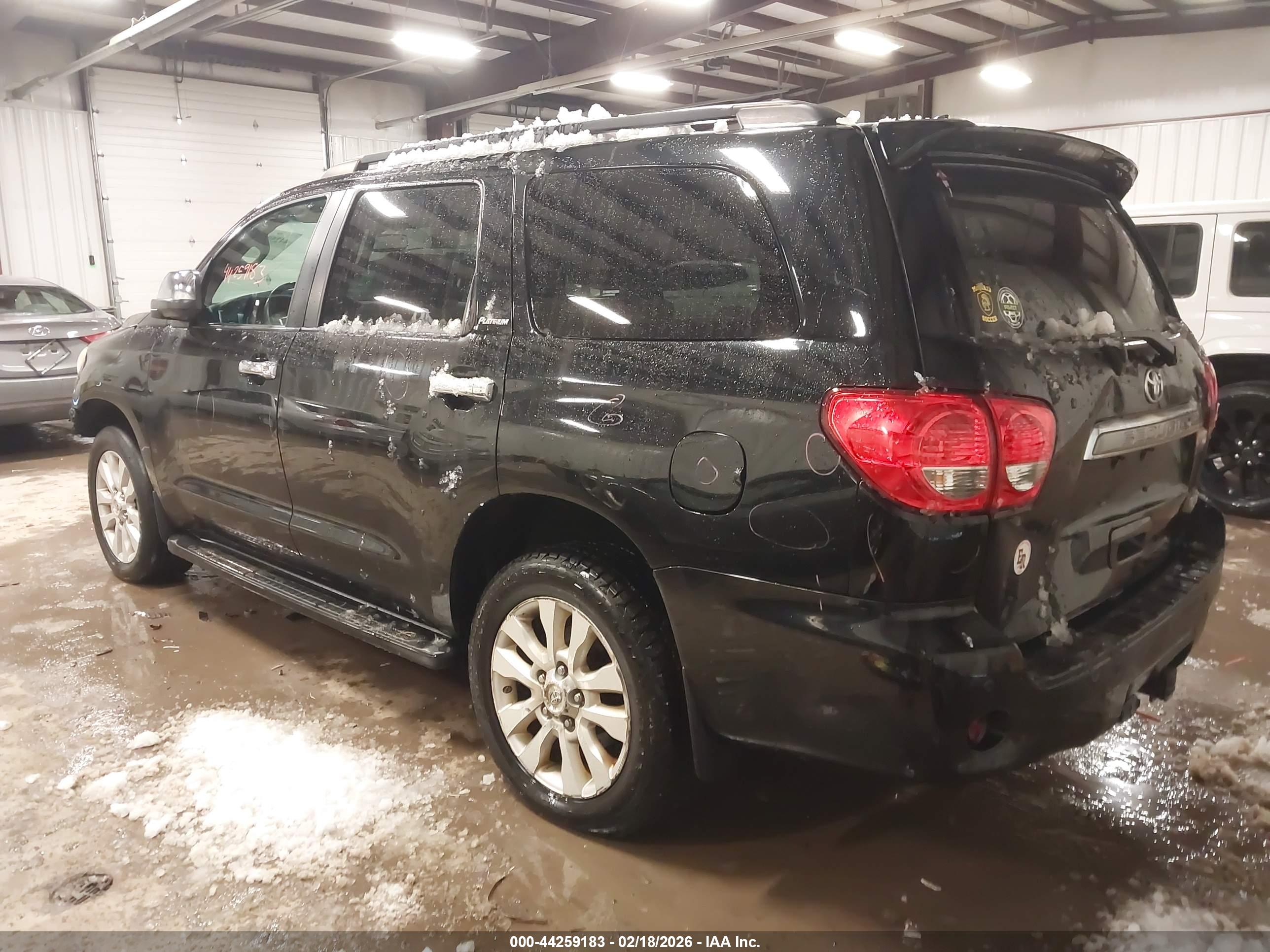 TOYOTA SEQUOIA image 3
