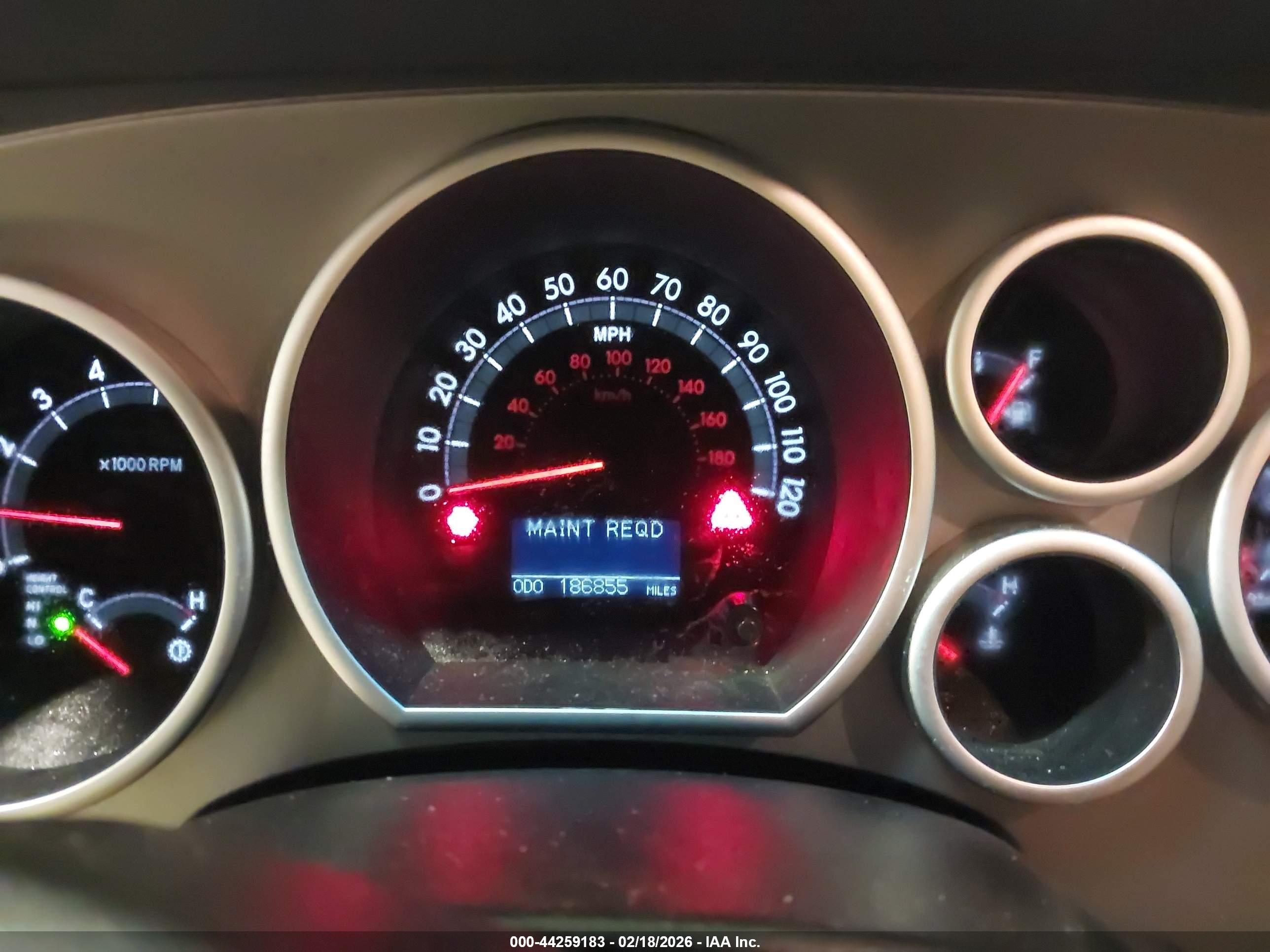TOYOTA SEQUOIA image 7