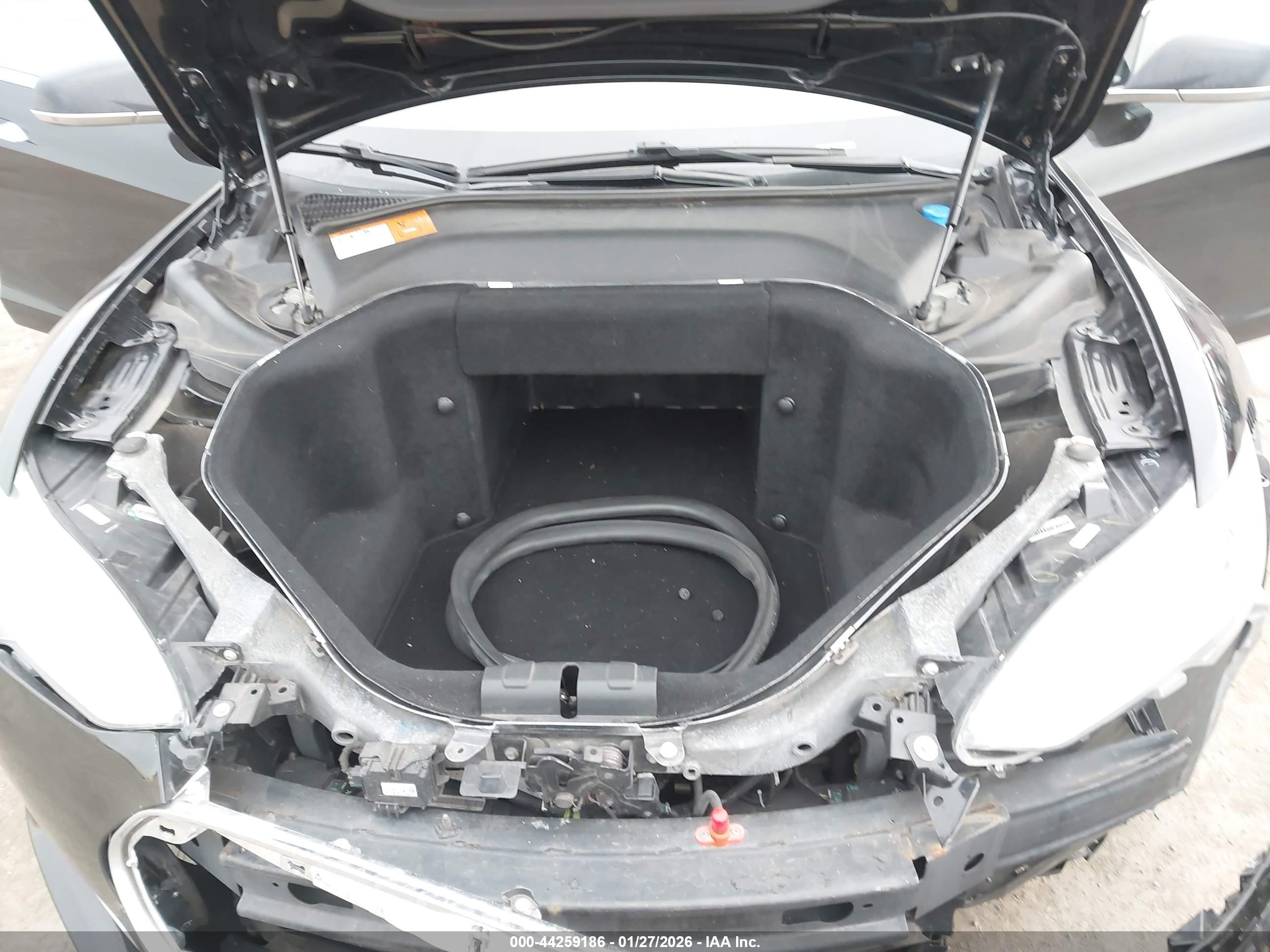 TESLA MODEL image 10
