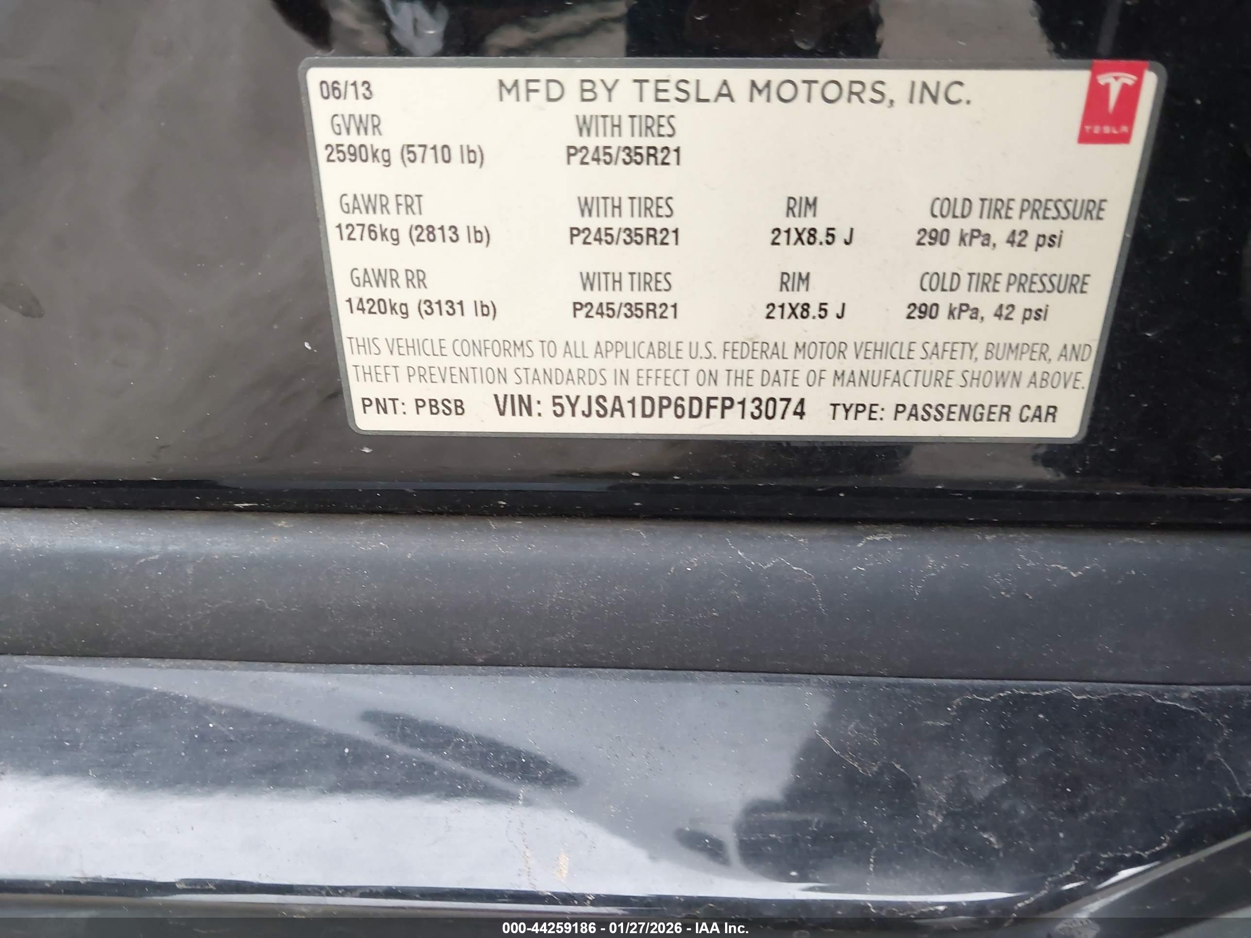 TESLA MODEL image 9