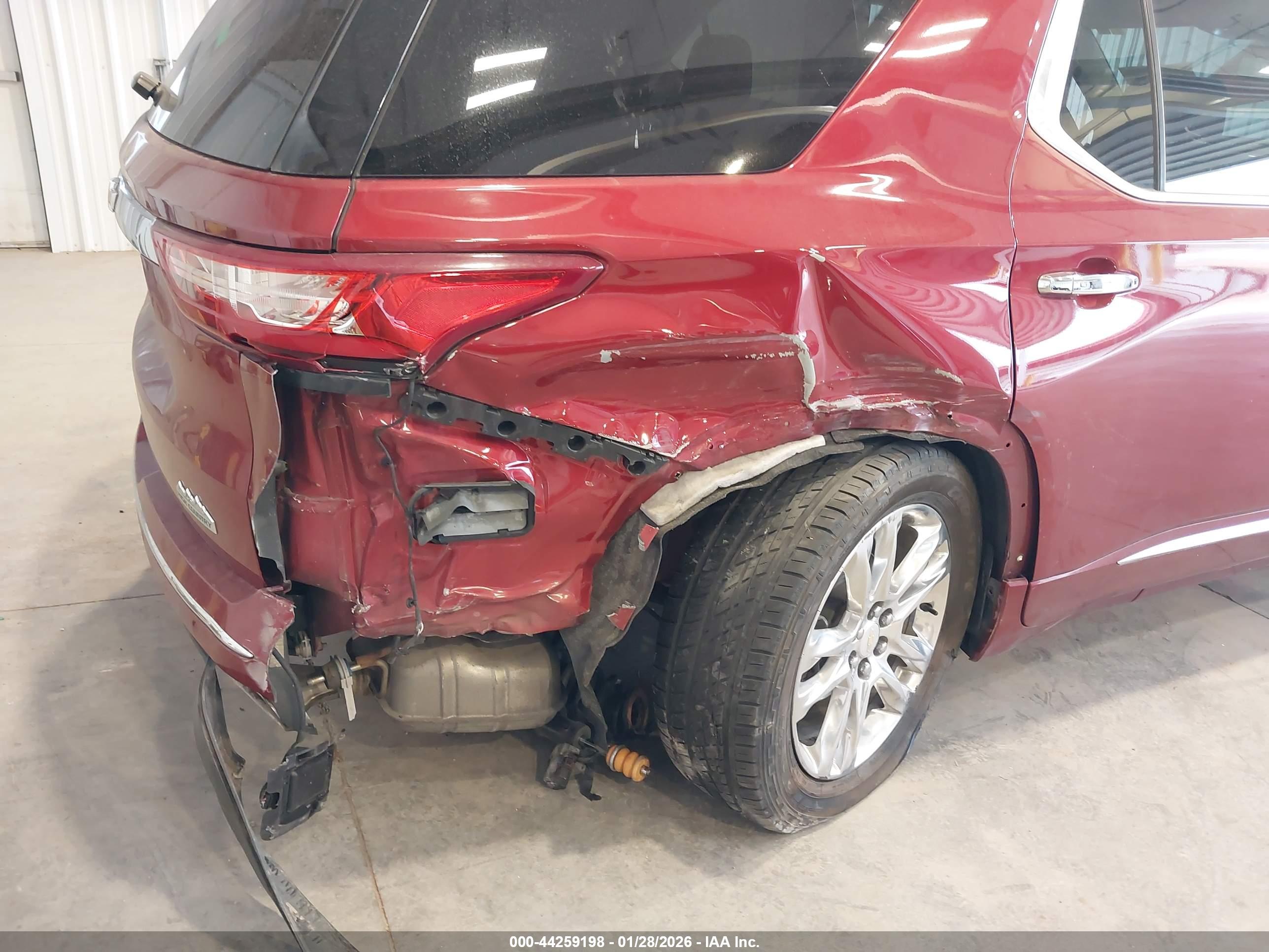 CHEVROLET TRAVERSE image 6