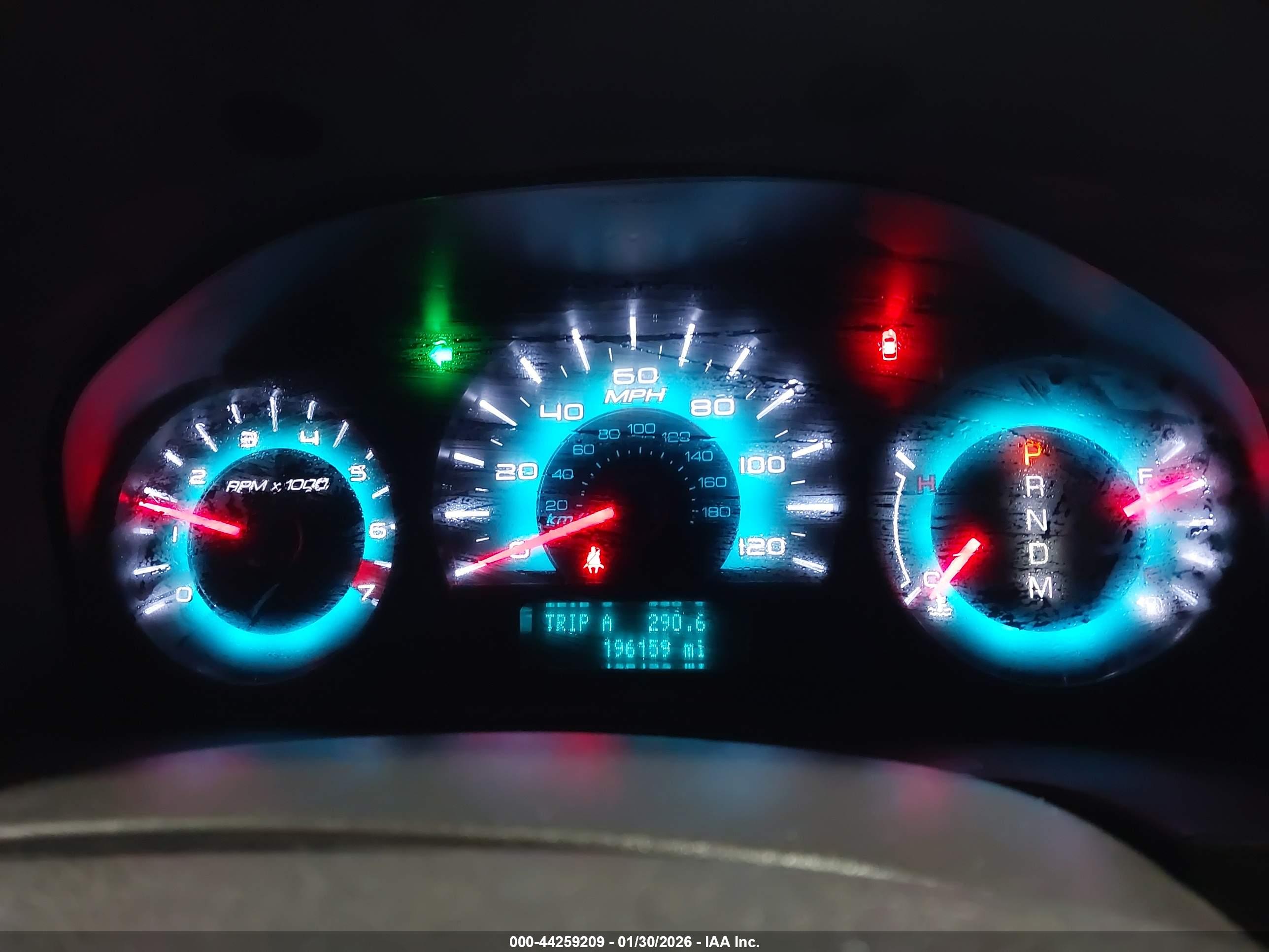 FORD FUSION image 7