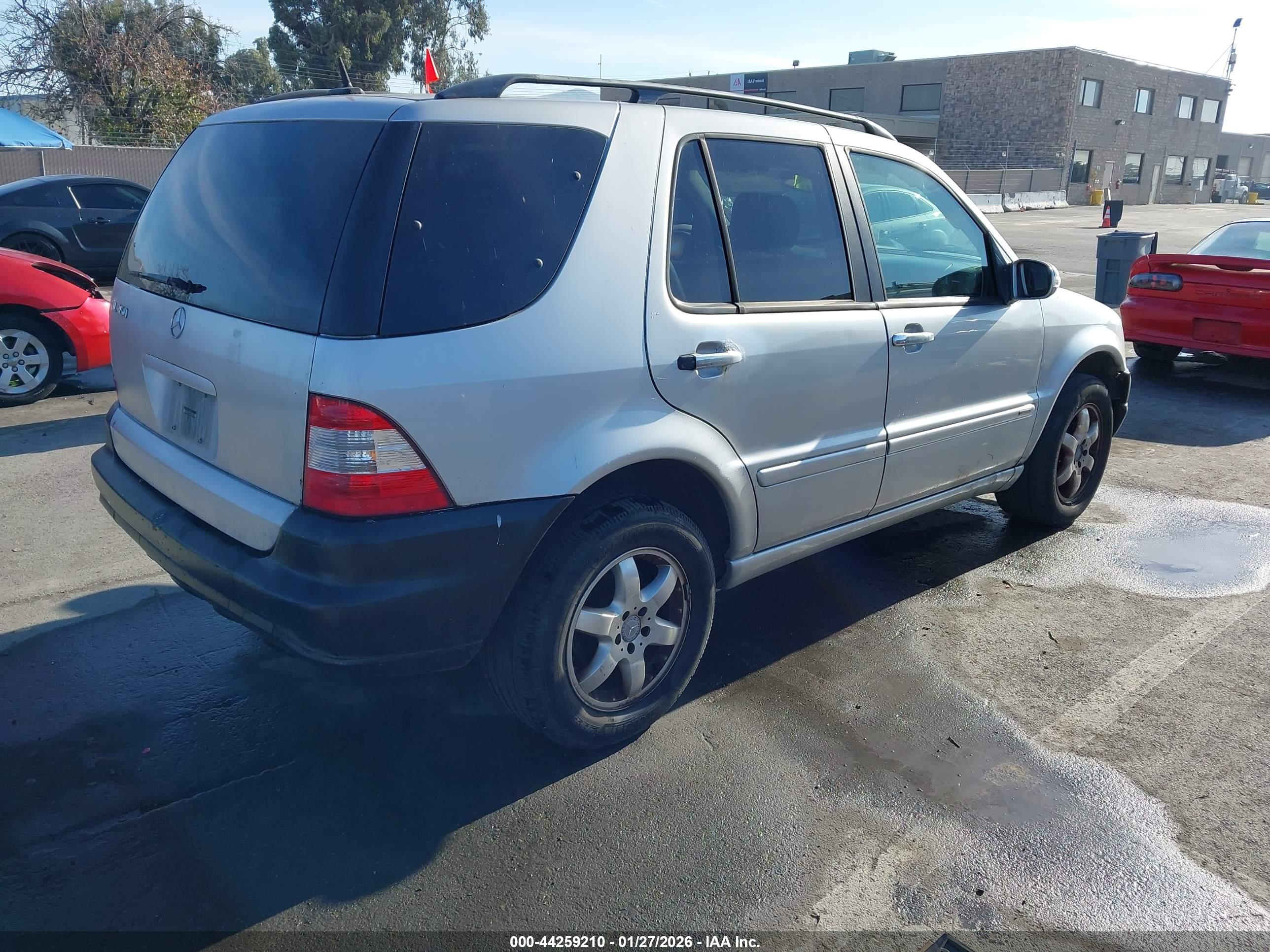 MERCEDES-BENZ ML image 4