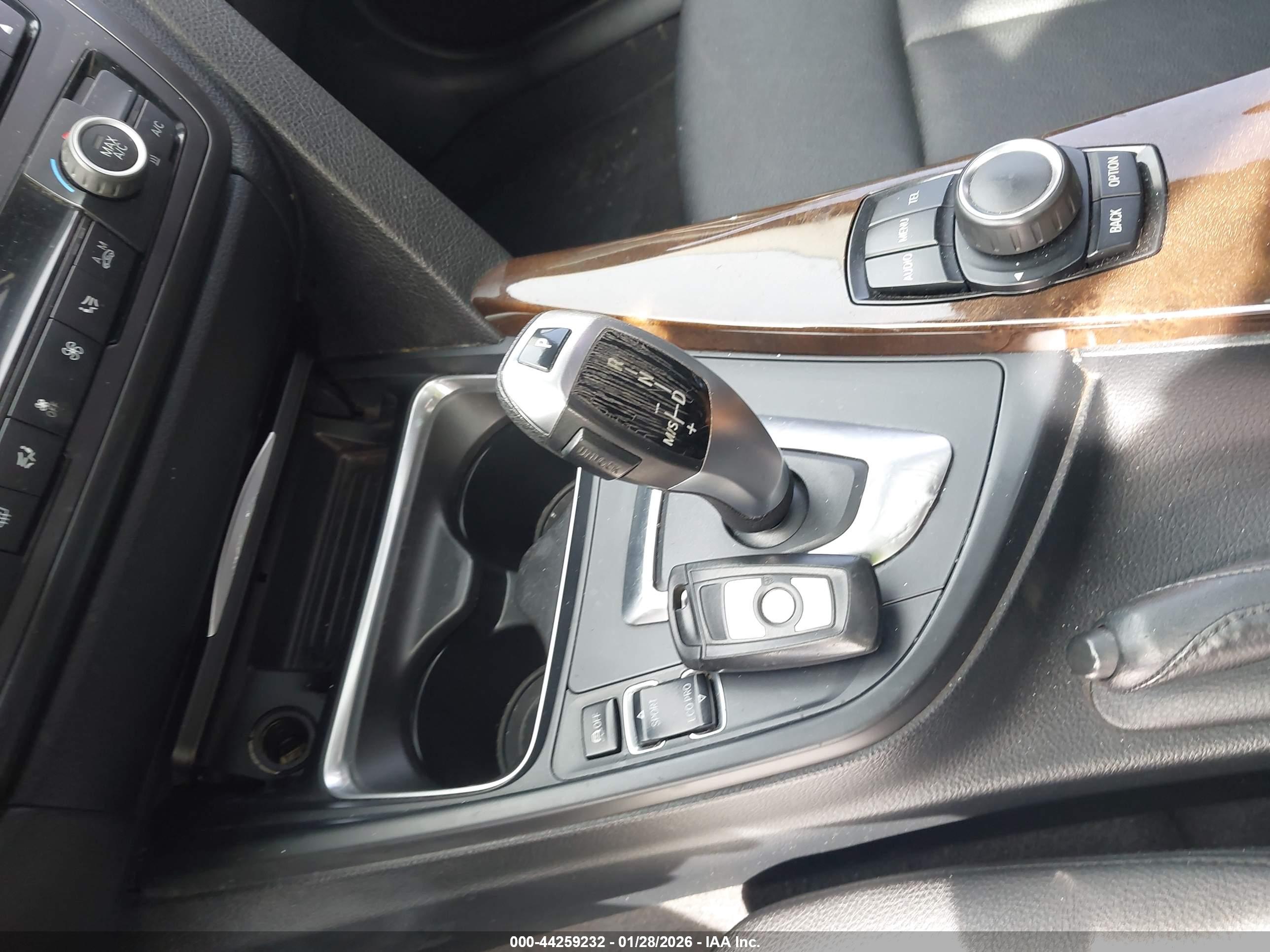 BMW 328I image 11