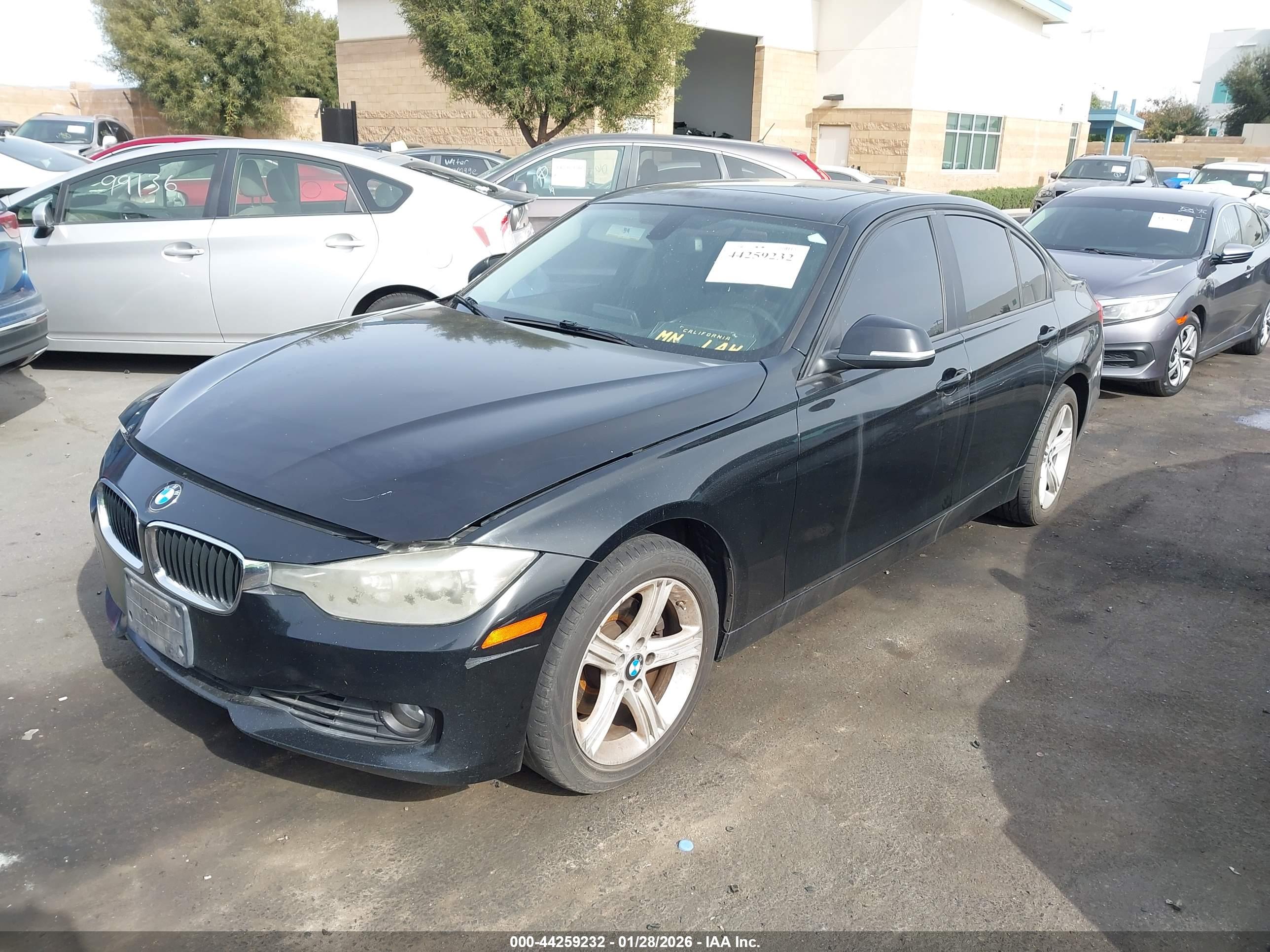 BMW 328I image 2