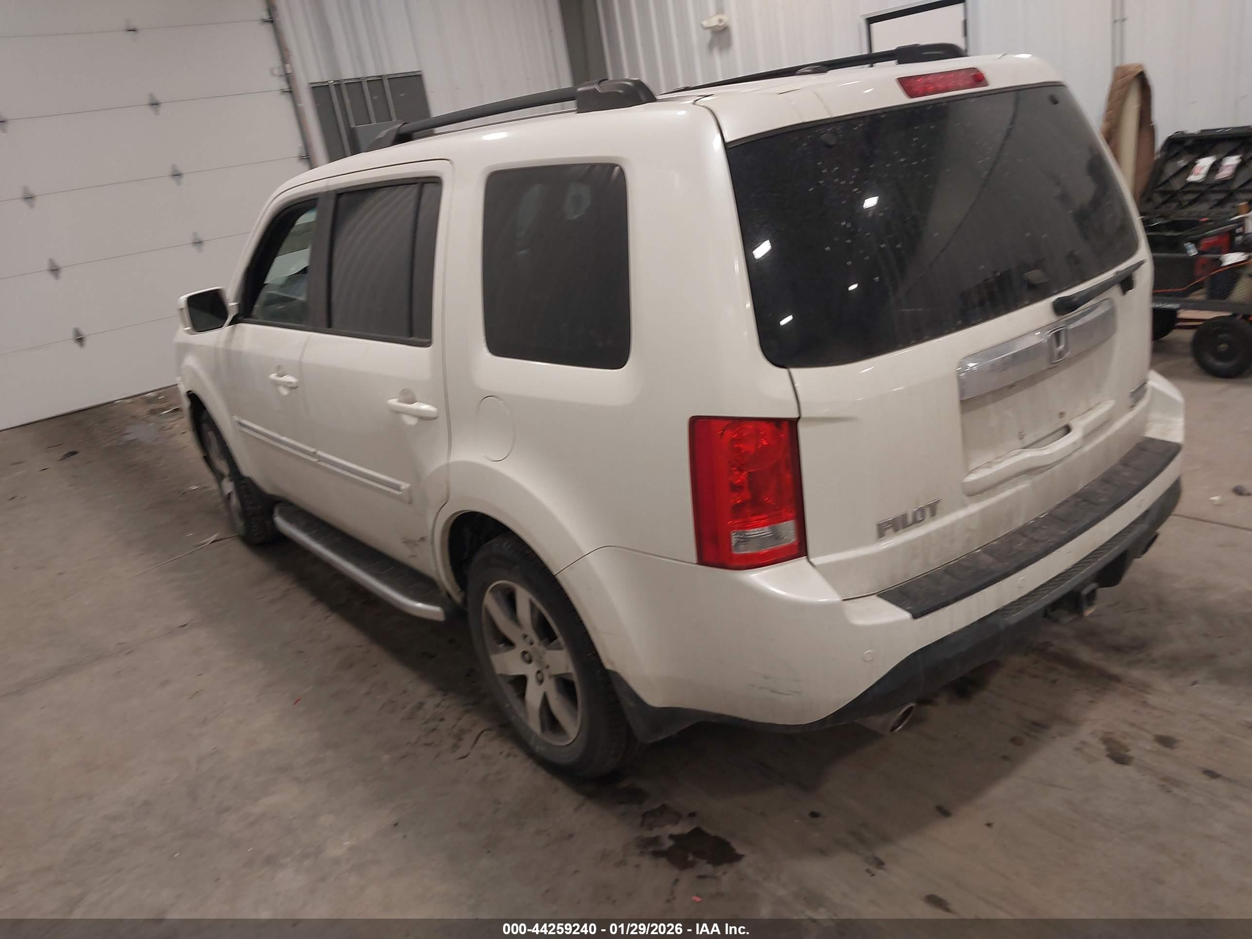 HONDA PILOT image 3