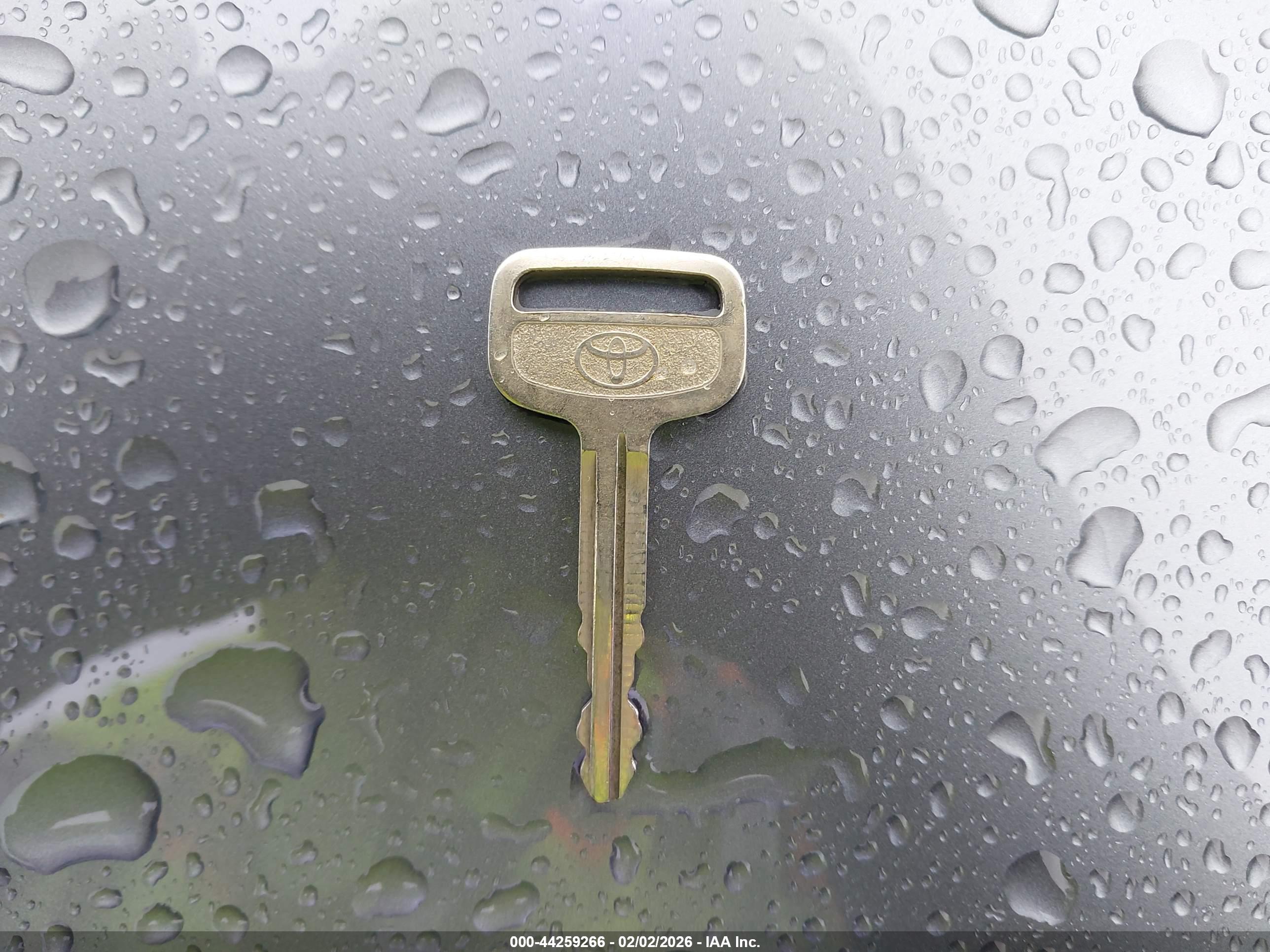 TOYOTA COROLLA image 11