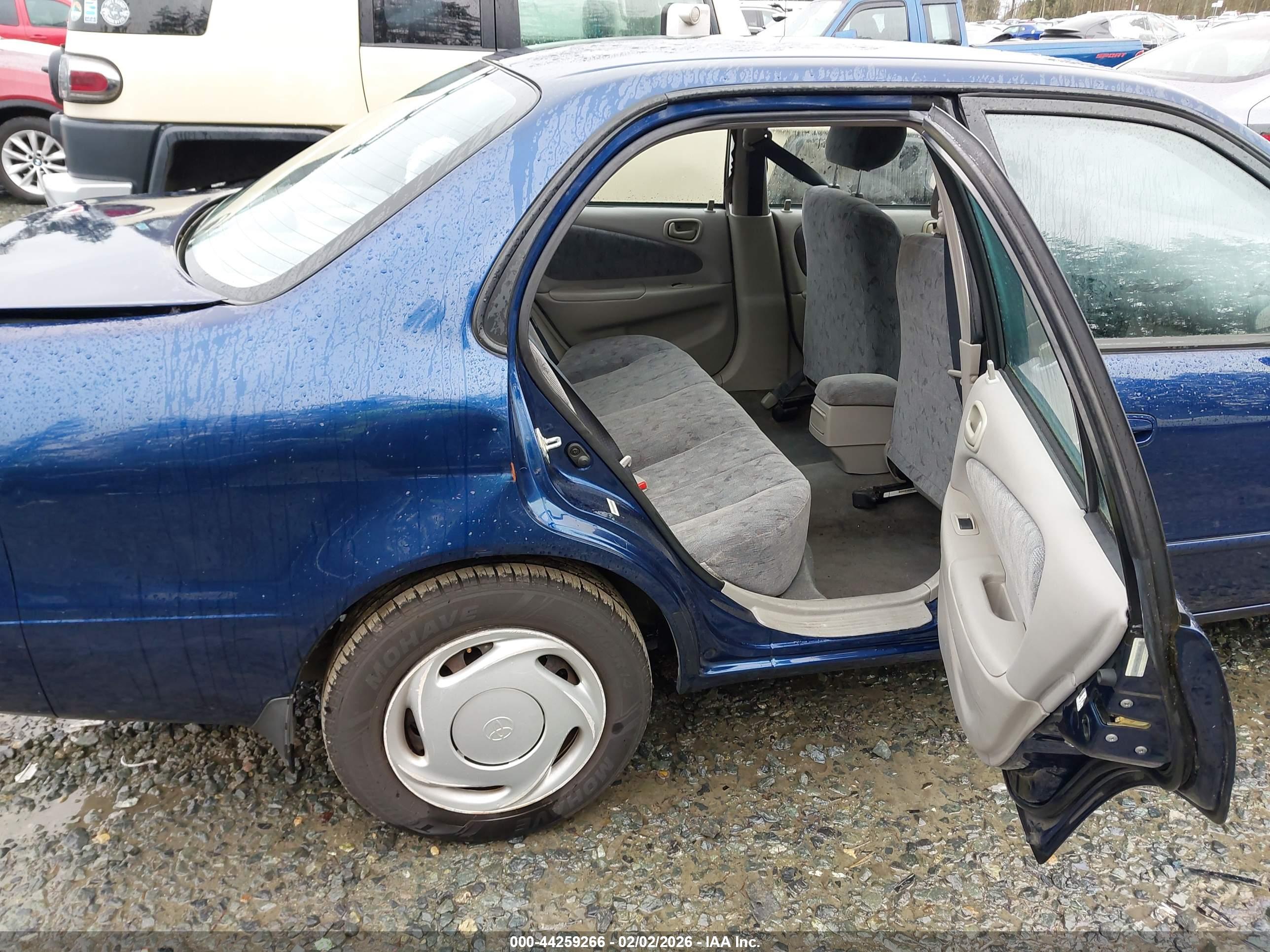 TOYOTA COROLLA image 8