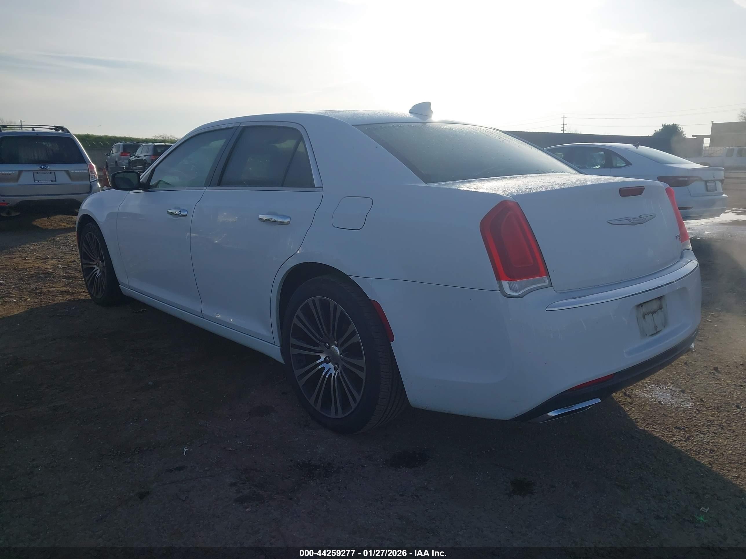 CHRYSLER 300C image 3