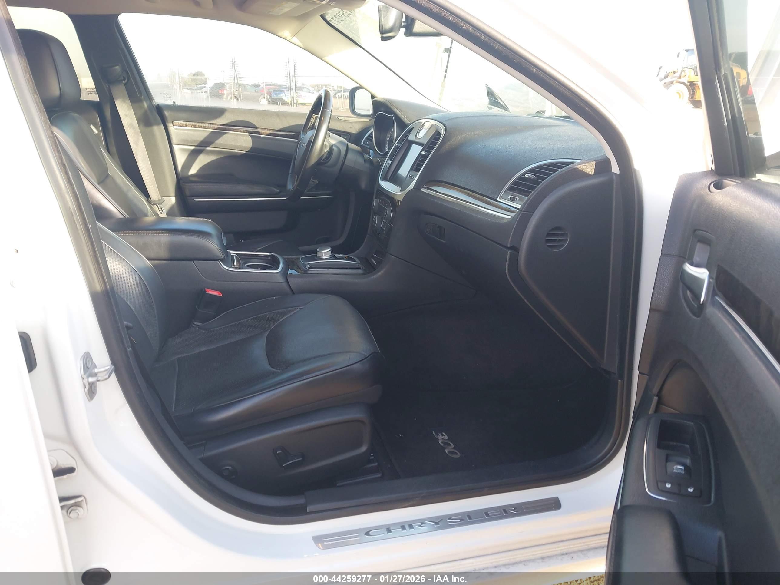 CHRYSLER 300C image 5