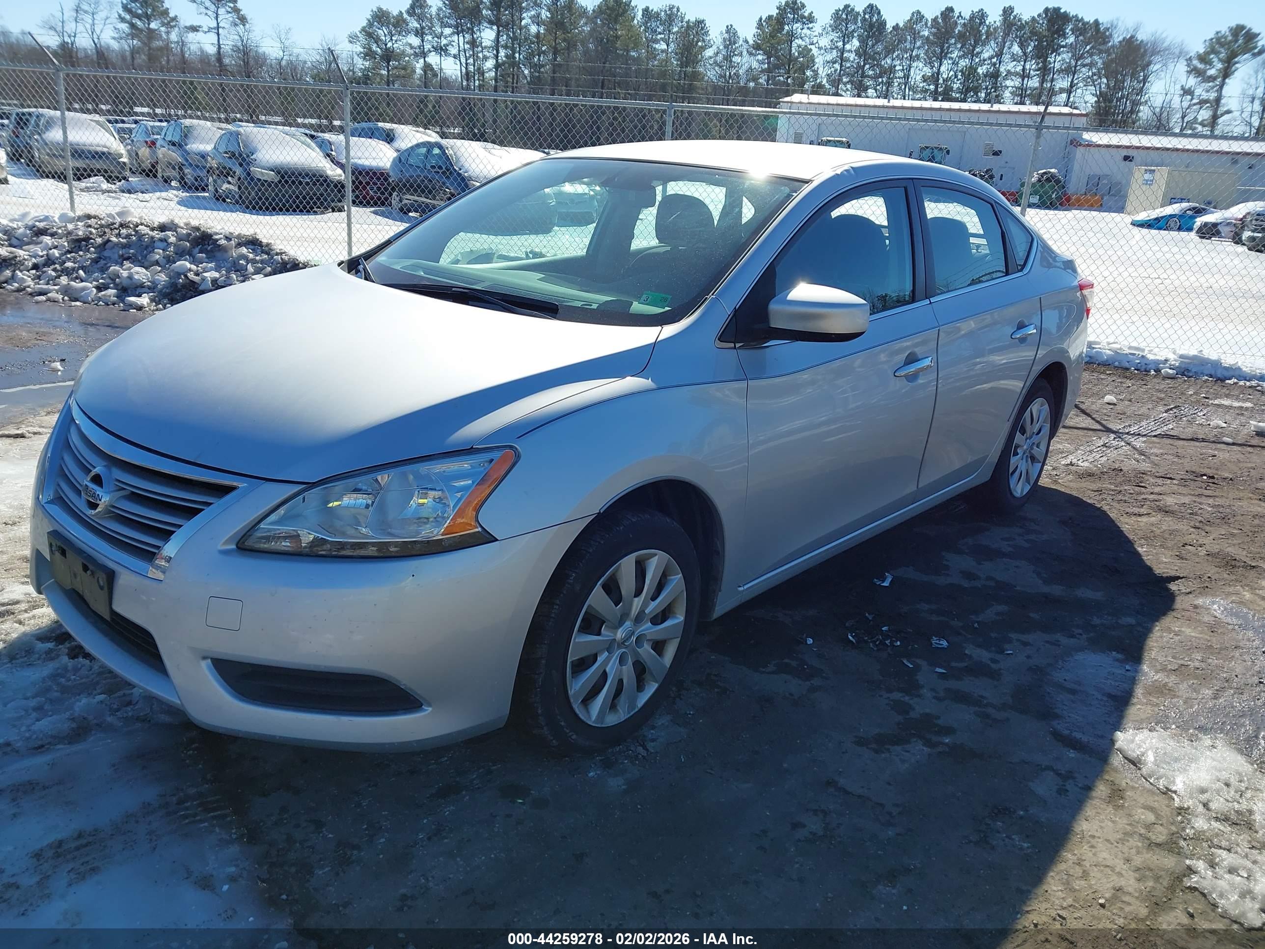 NISSAN SENTRA image 2