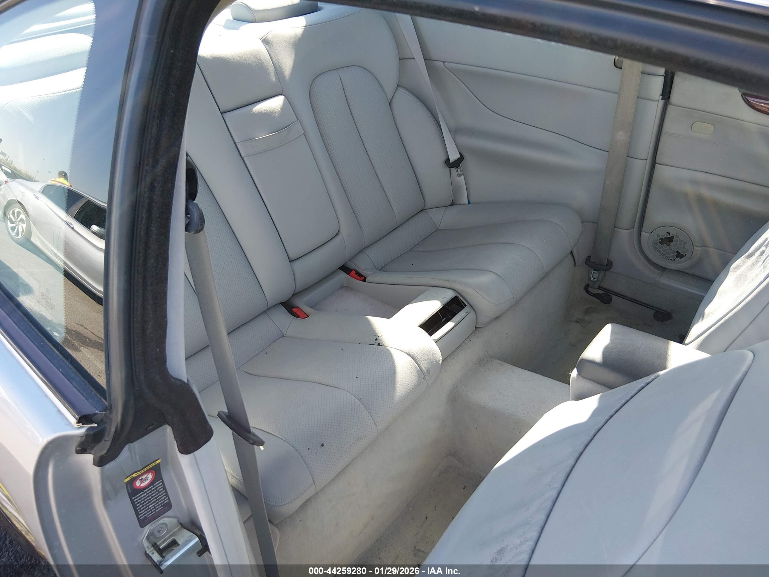 MERCEDES-BENZ CLK image 8