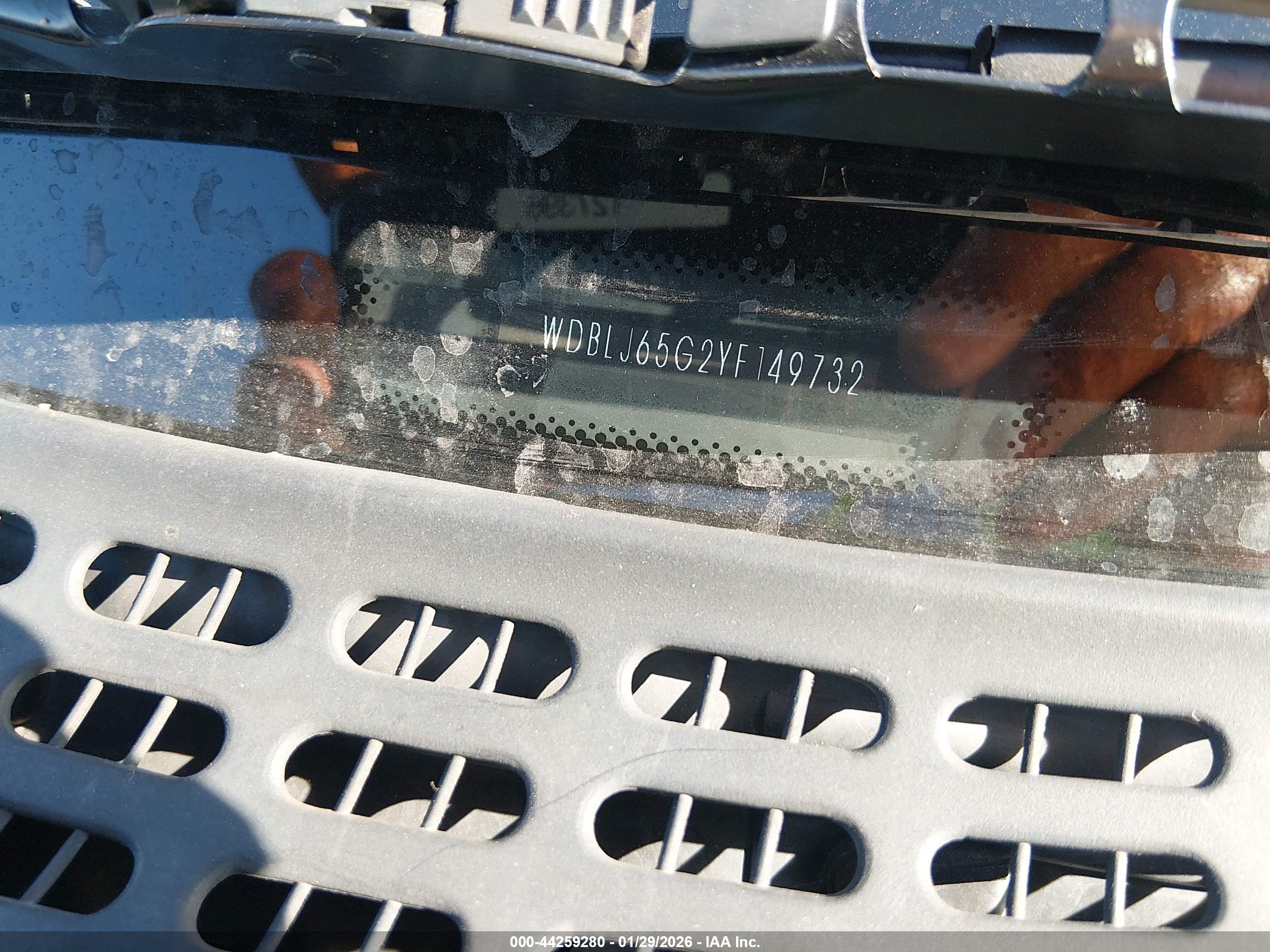 MERCEDES-BENZ CLK image 9