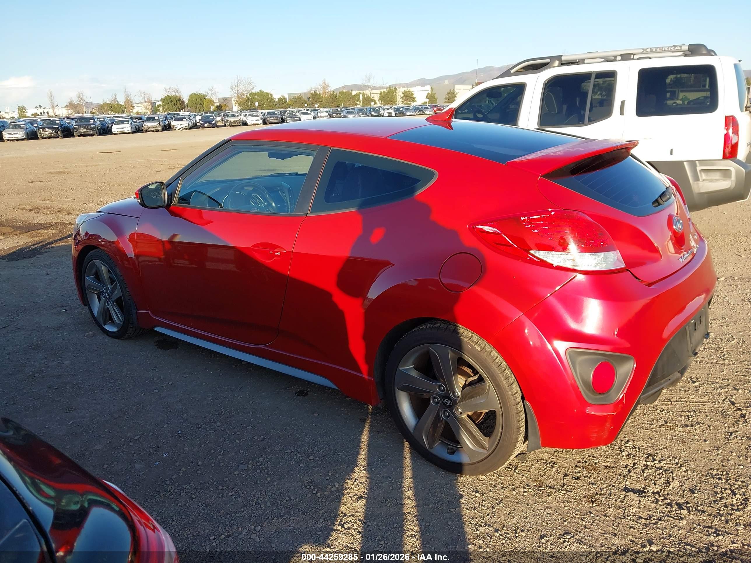 HYUNDAI VELOSTER image 3