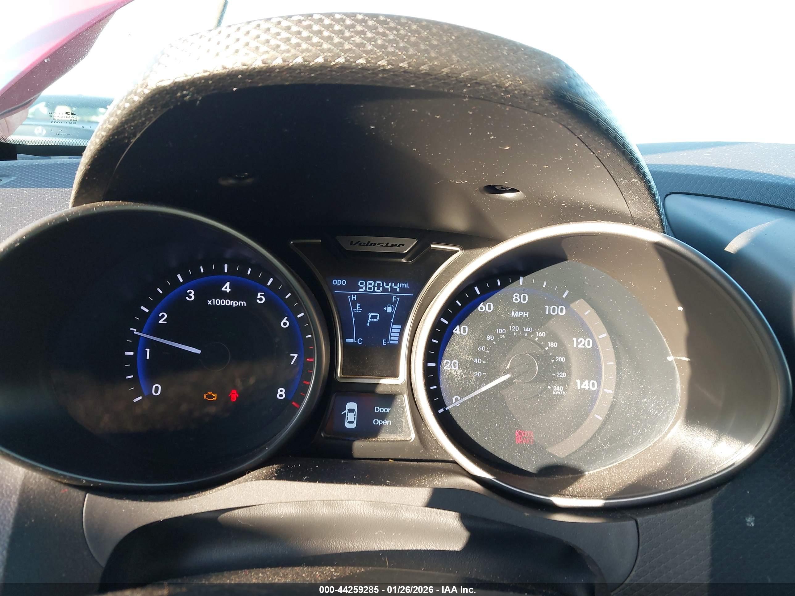 HYUNDAI VELOSTER image 7