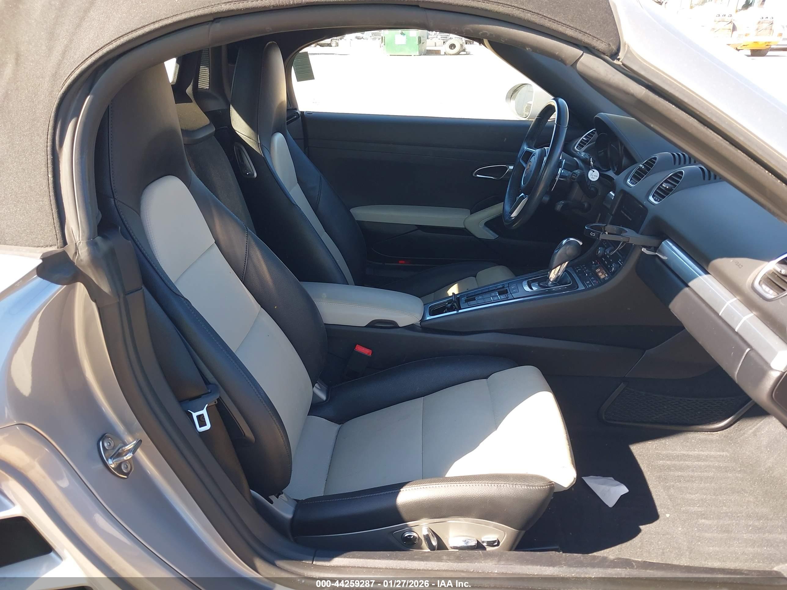PORSCHE 718 image 5