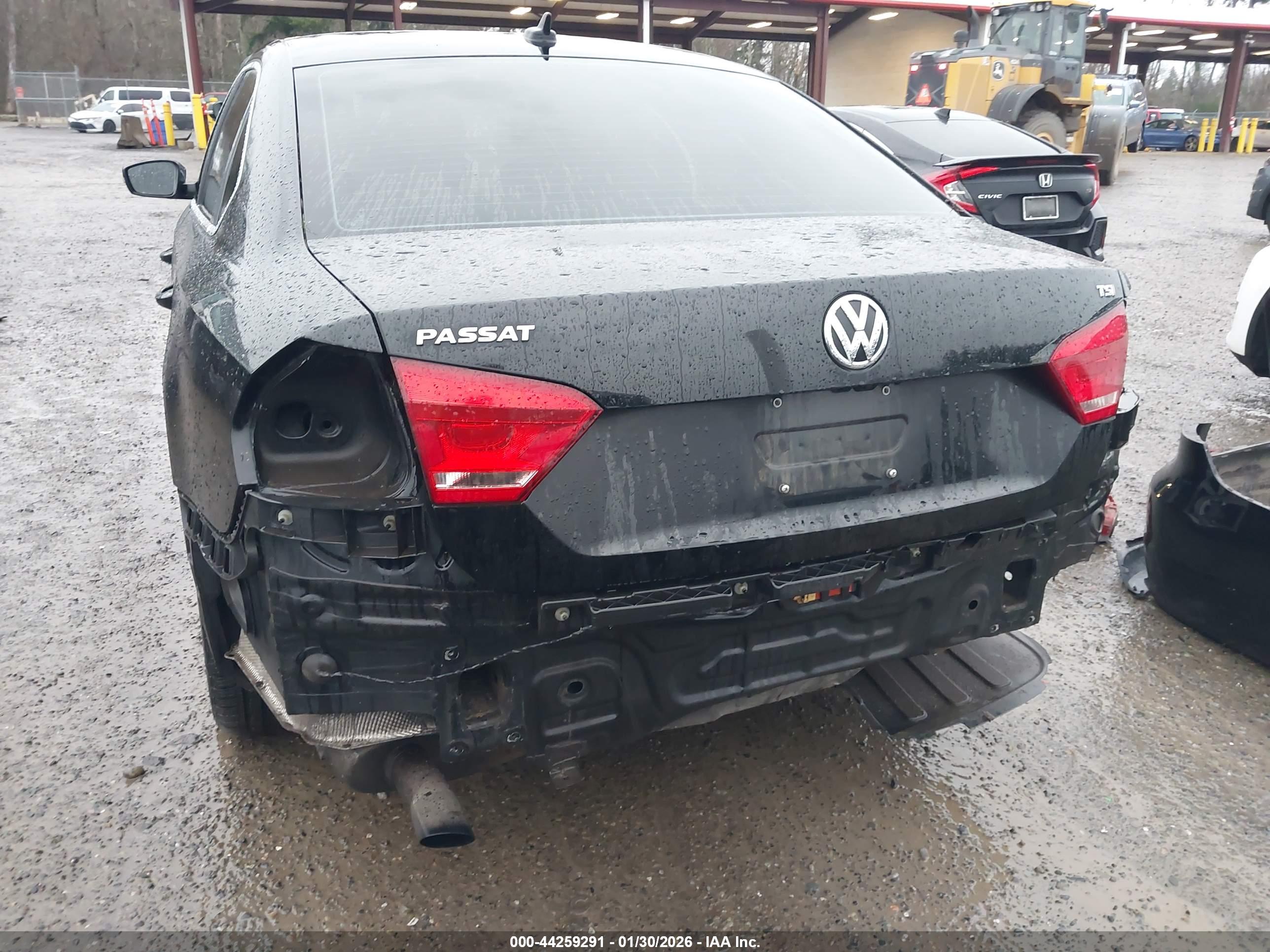 VOLKSWAGEN PASSAT image 6