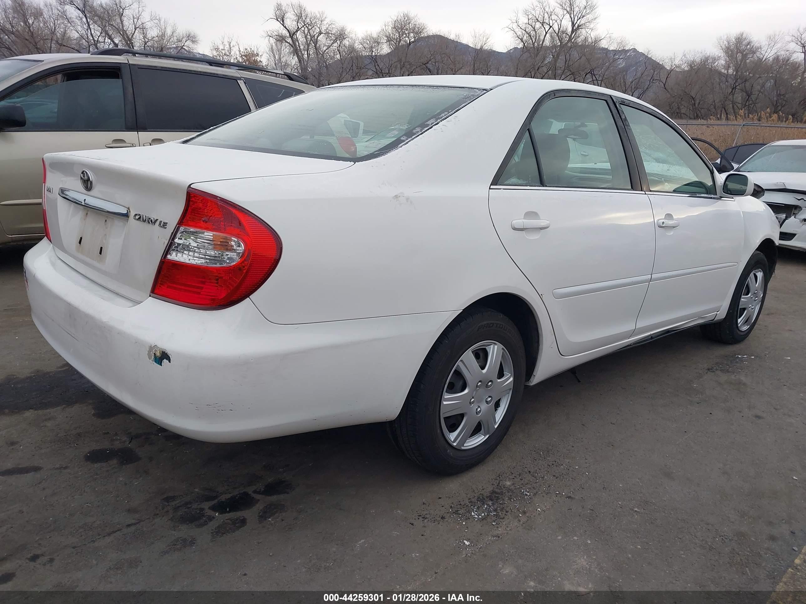 TOYOTA CAMRY image 4