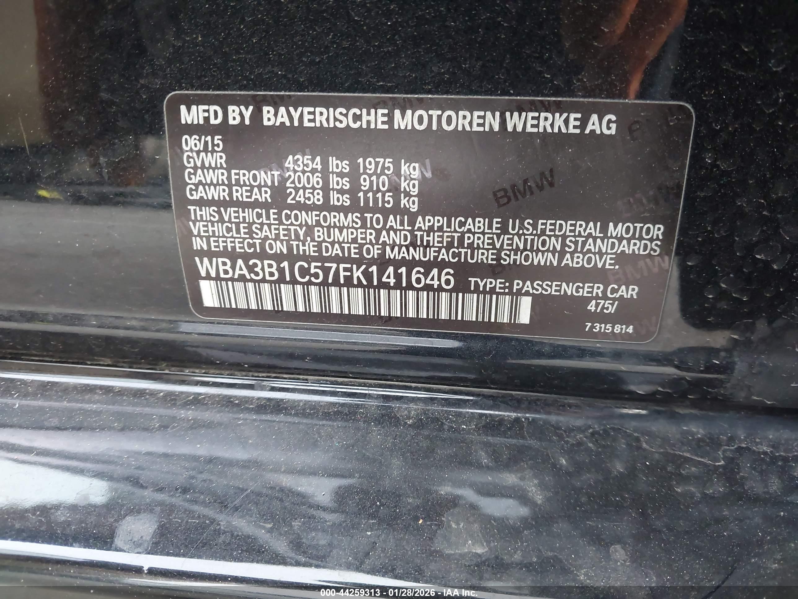 BMW 320I image 9