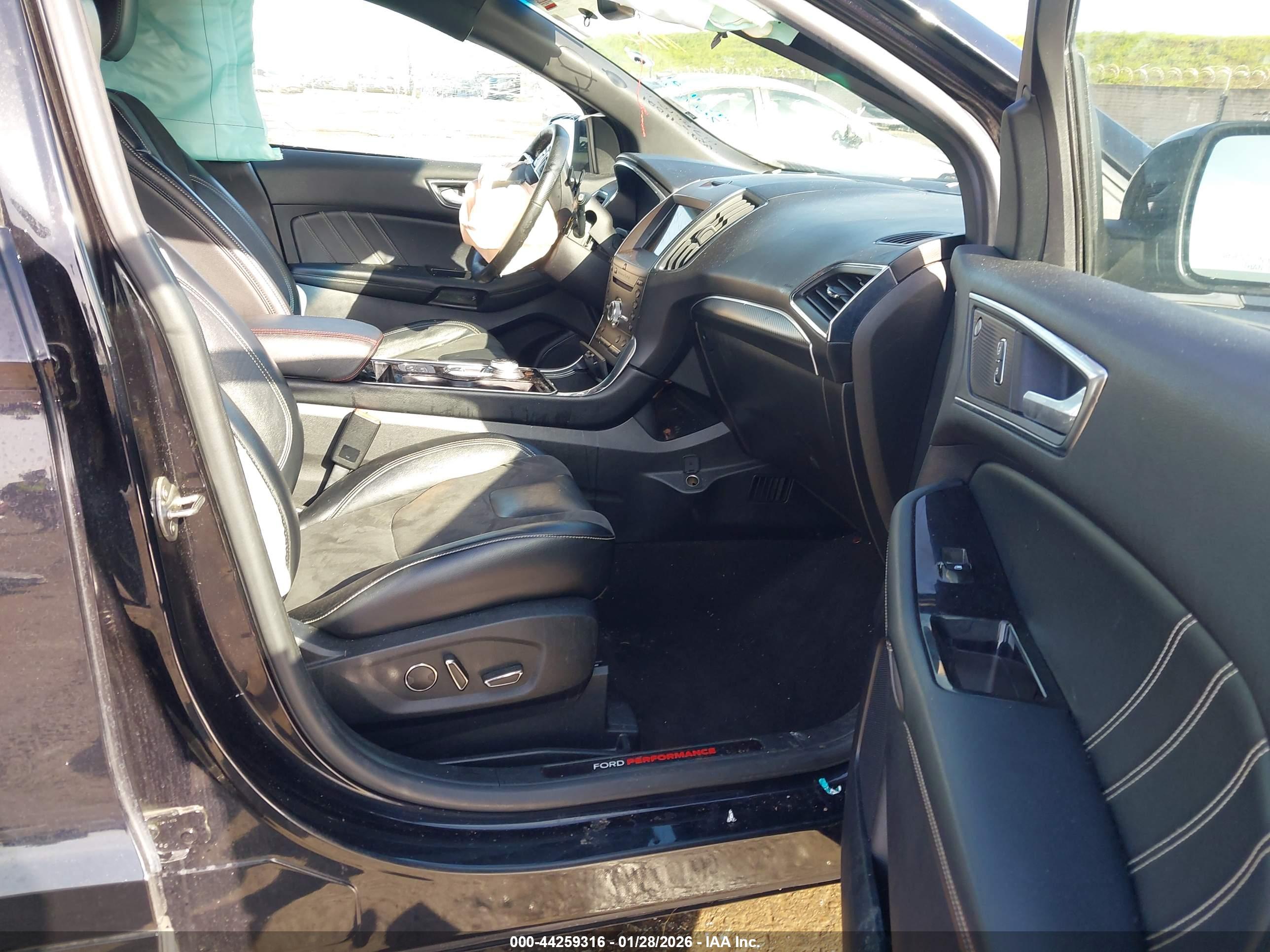 FORD EDGE image 5