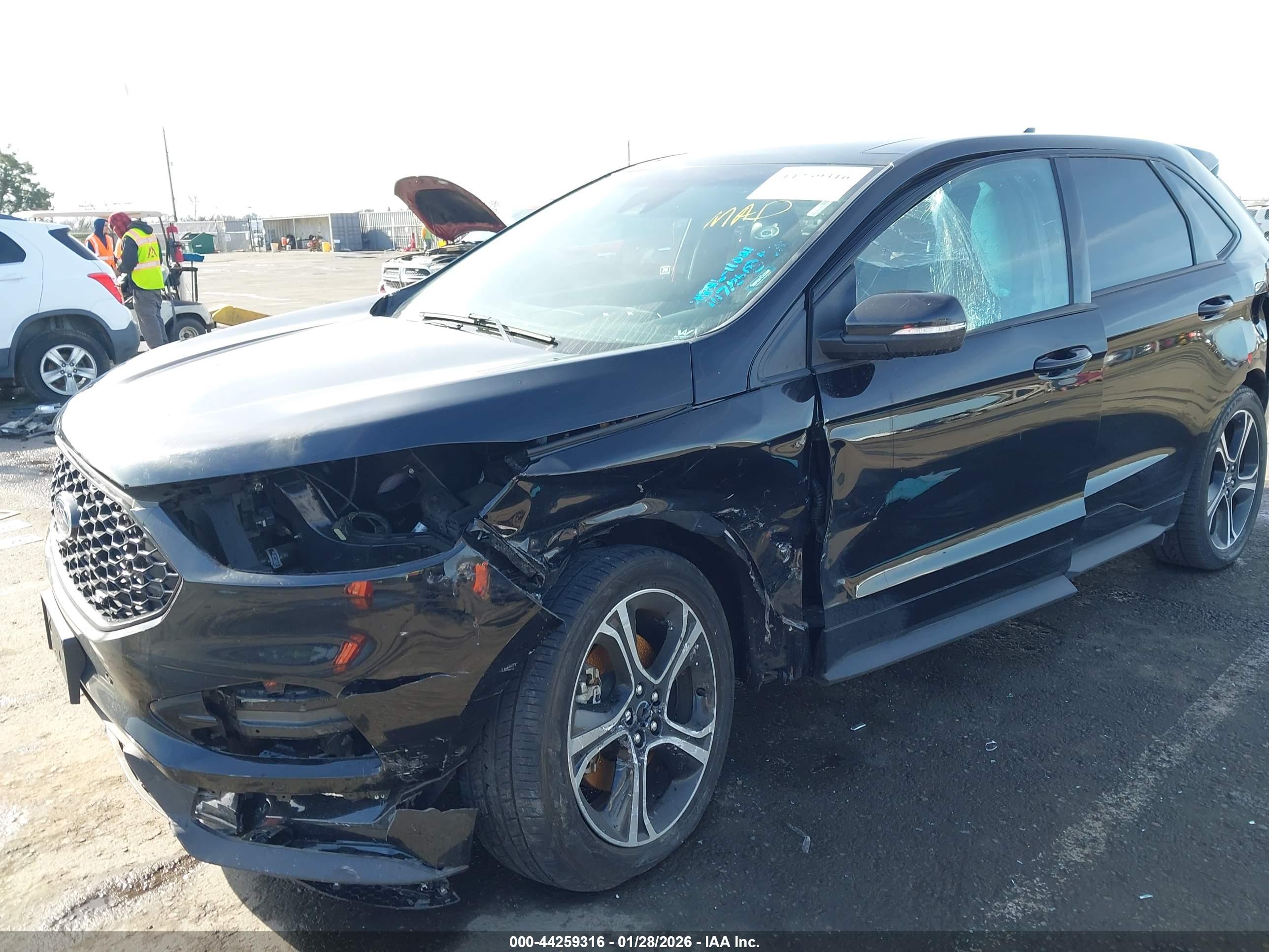 FORD EDGE image 6