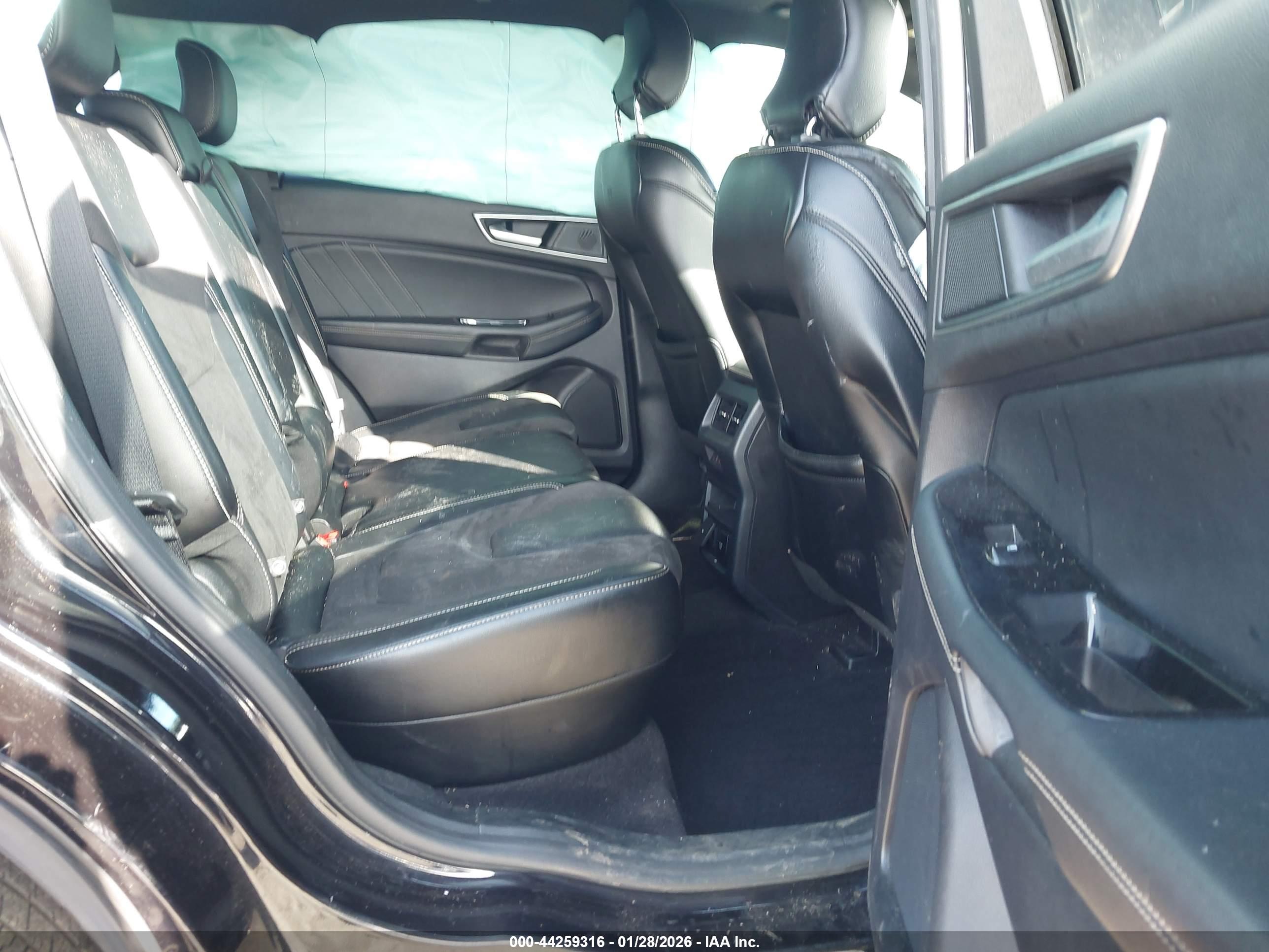 FORD EDGE image 8