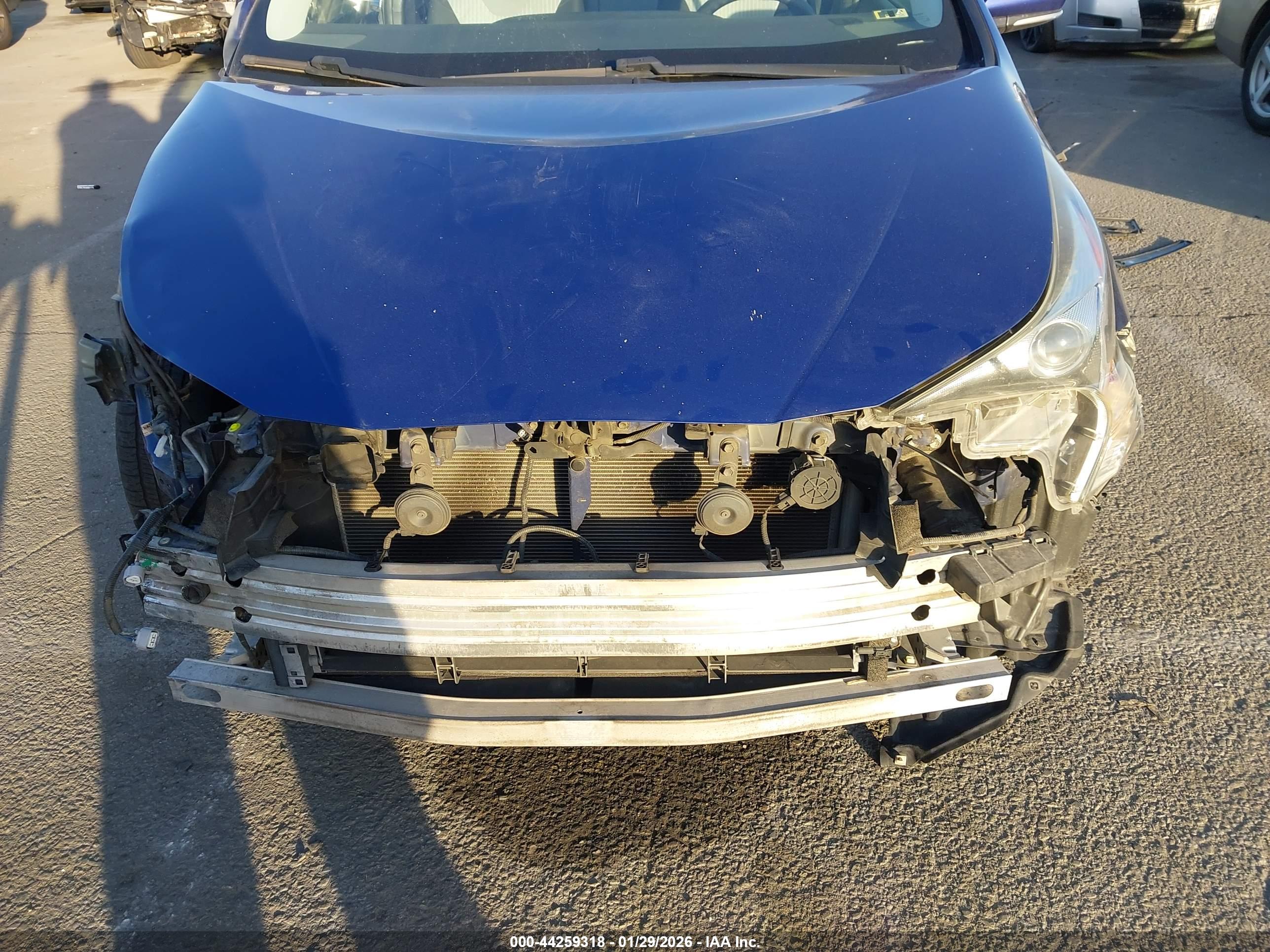 TOYOTA PRIUS image 6