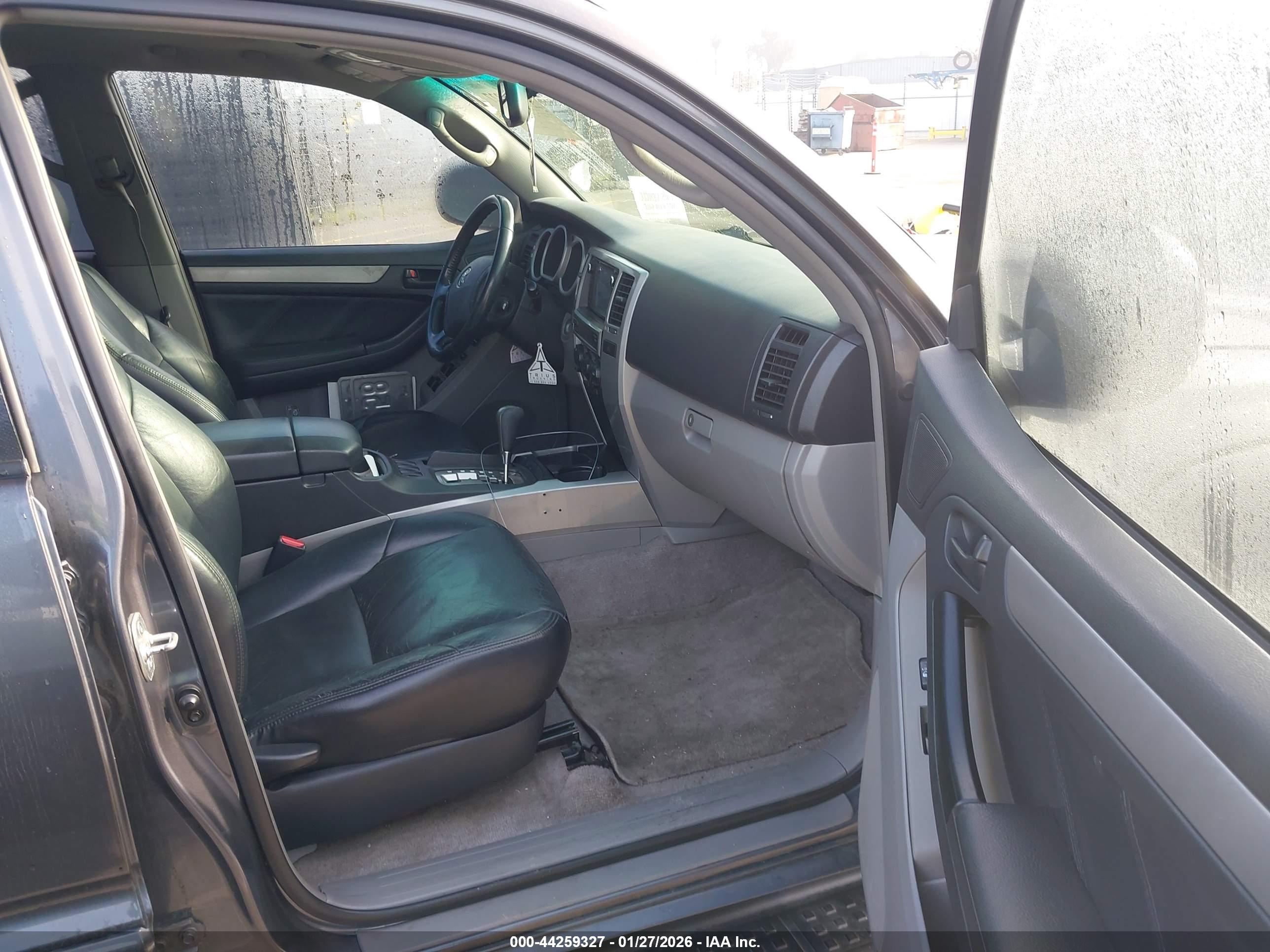TOYOTA 4RUNNER image 5