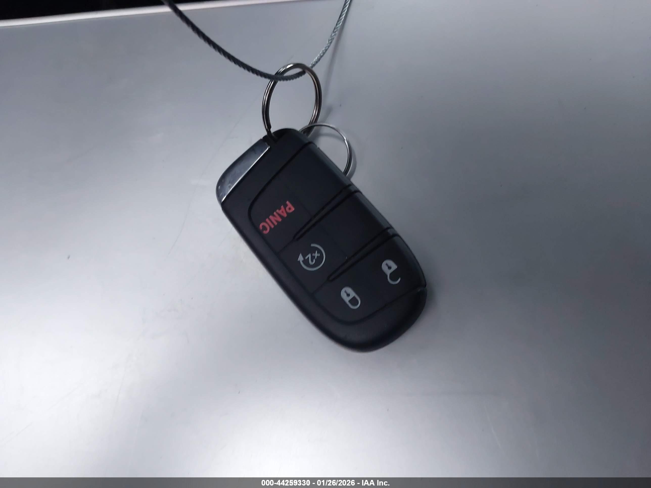 JEEP RENEGADE image 11