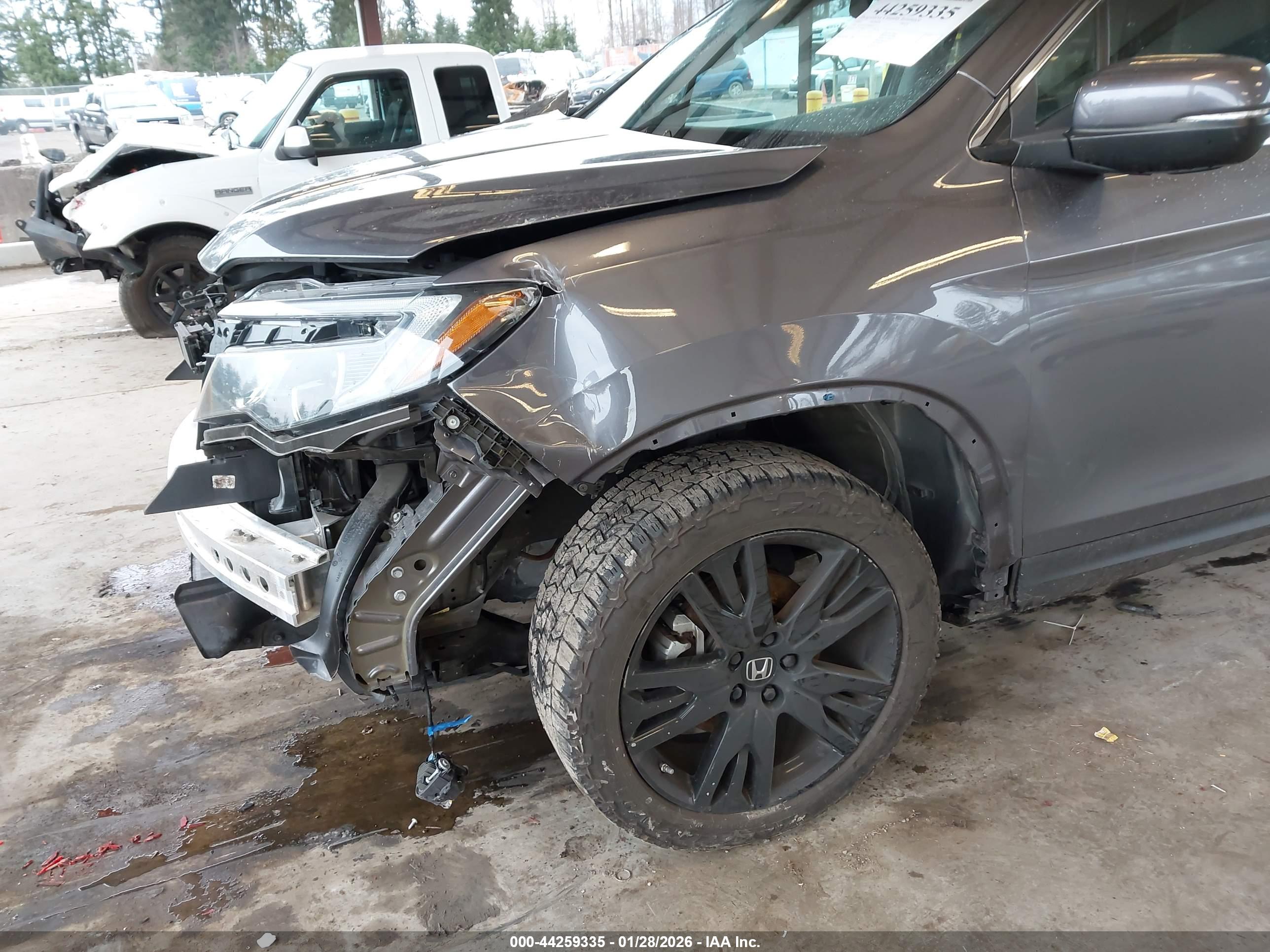 HONDA PILOT image 6