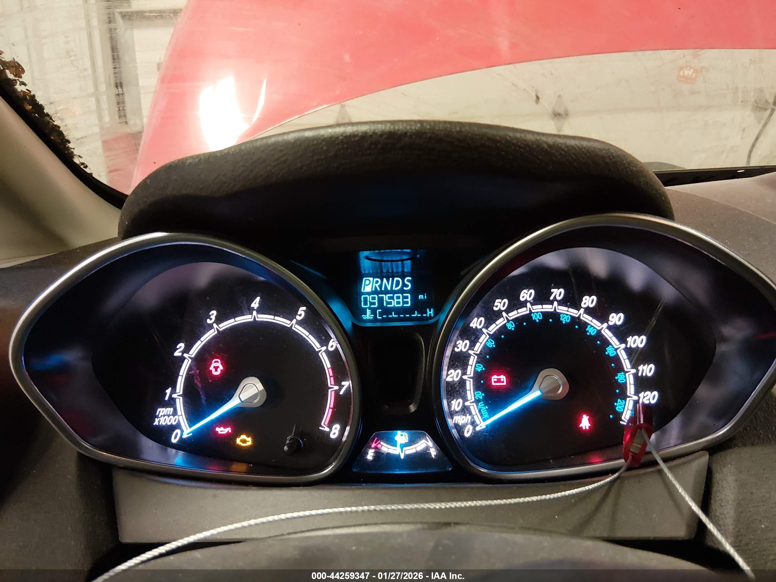 FORD FIESTA image 7
