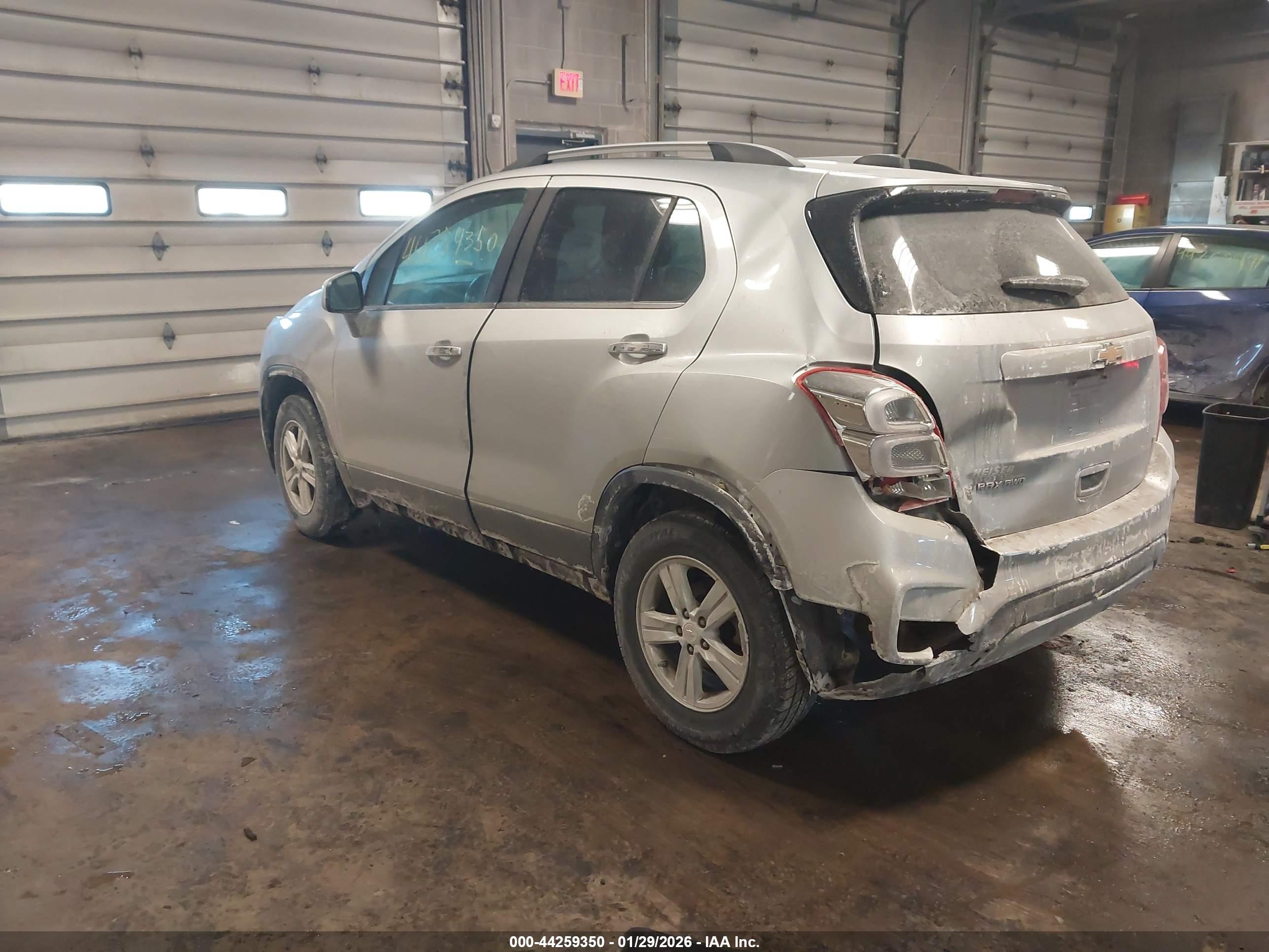 CHEVROLET TRAX image 3